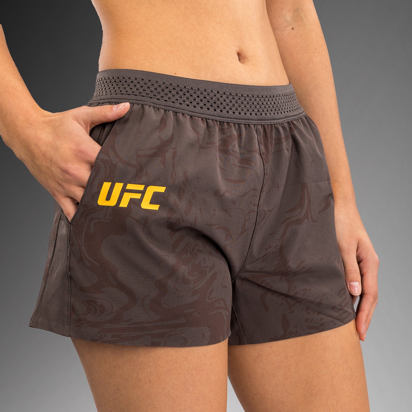 UFC Fusion by Venum Fight Week パフォーマンスショーツ(女性用) - アーセンブラウン