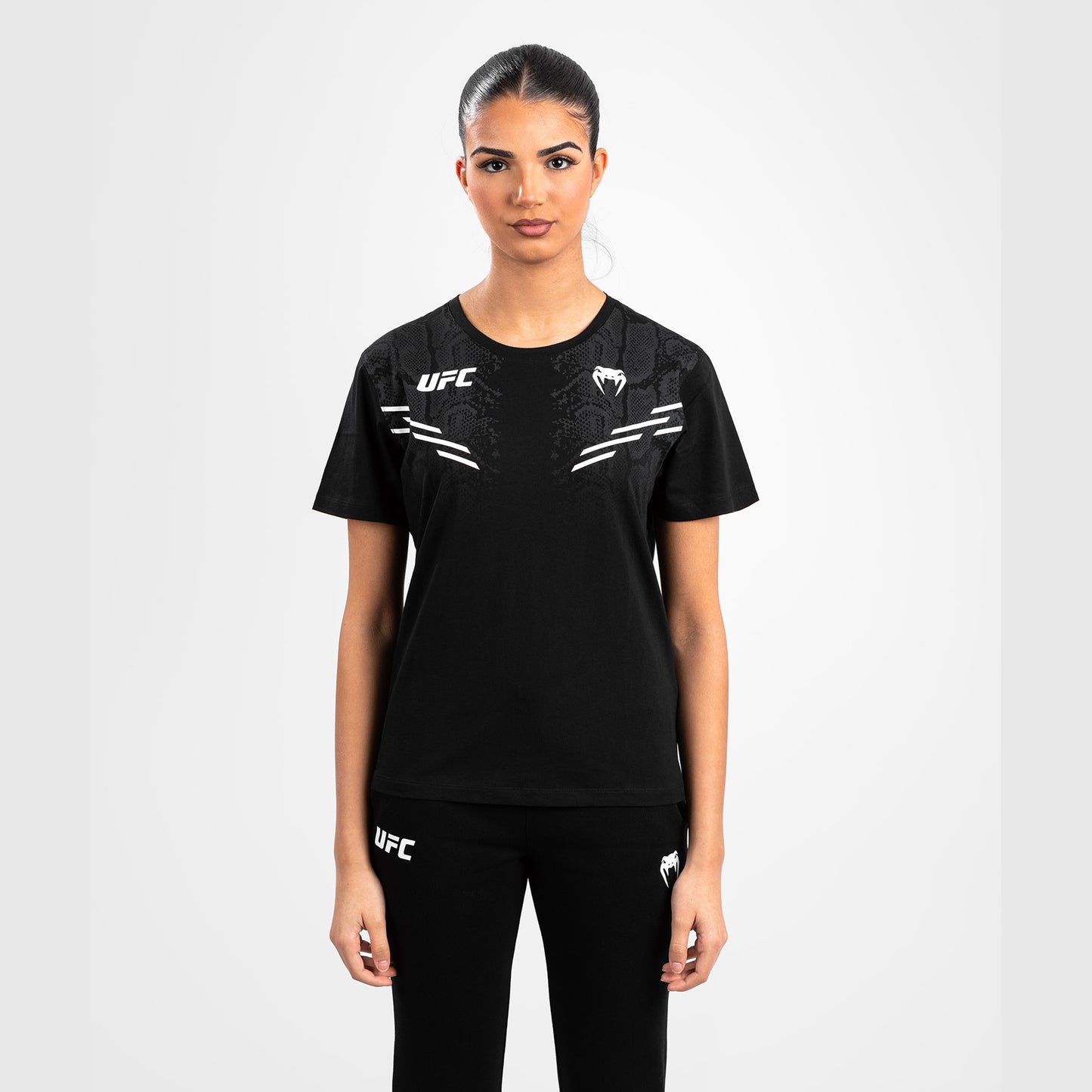 UFC Adrenaline by Venum Replica 女性用半袖Tシャツ - ブラック