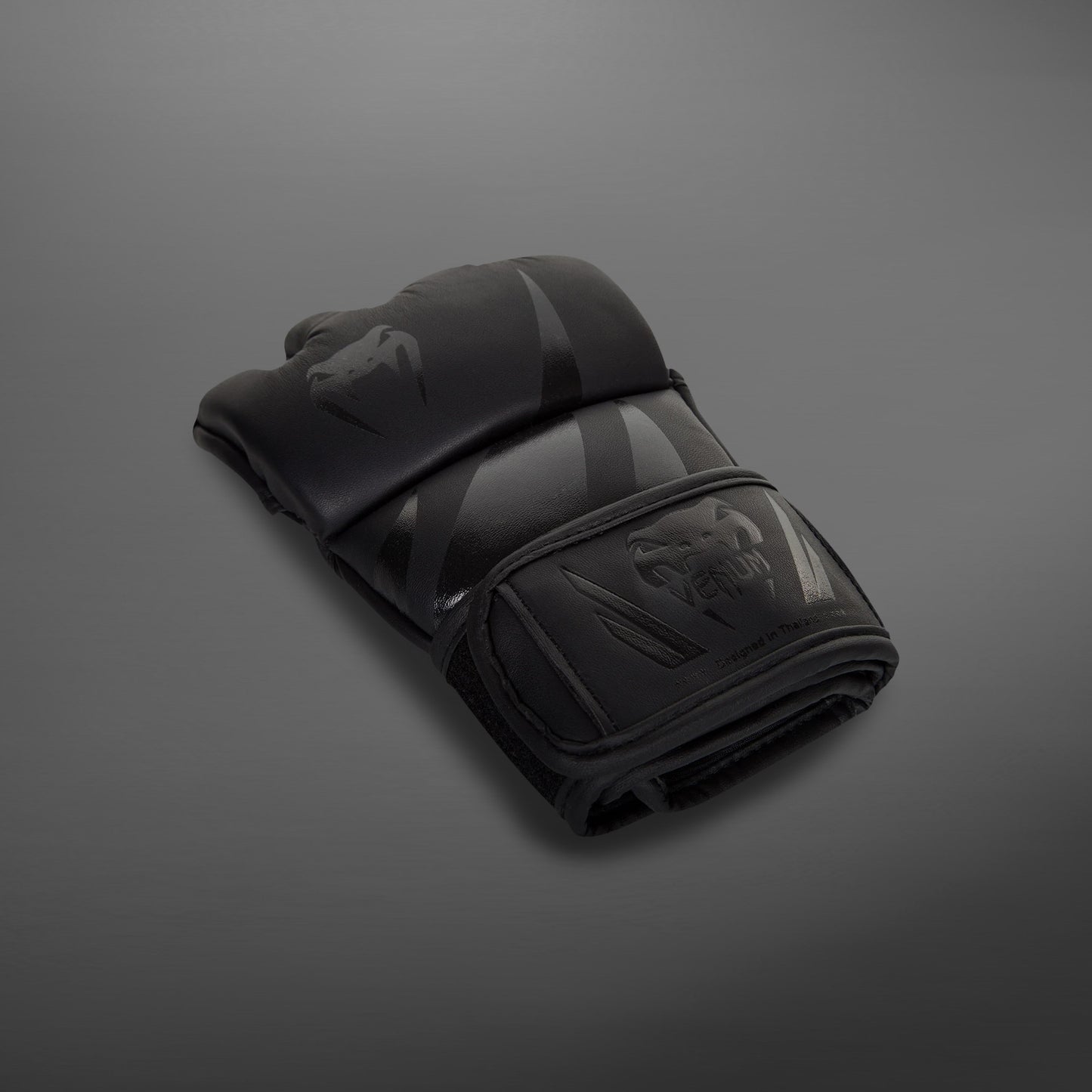 Venum Challenger MMA グローブ - マット/ブラック