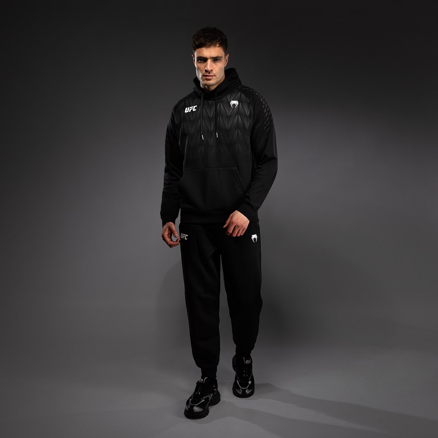 UFC Zenith by Venum Replica プルオーバーパーカー メンズ - ブラック