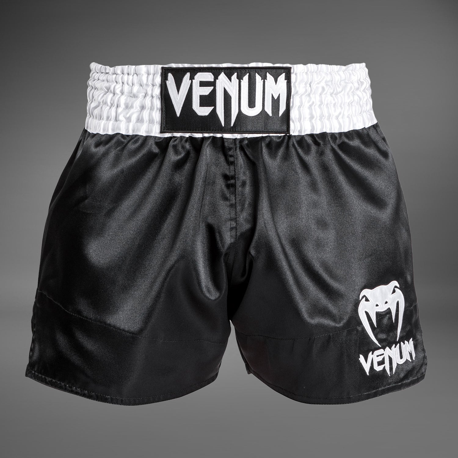 Venum ボクシング ショートパンツ 黒 楽天市場】VENUM ムエタイショーツ クラシック ムエタイ パンツ