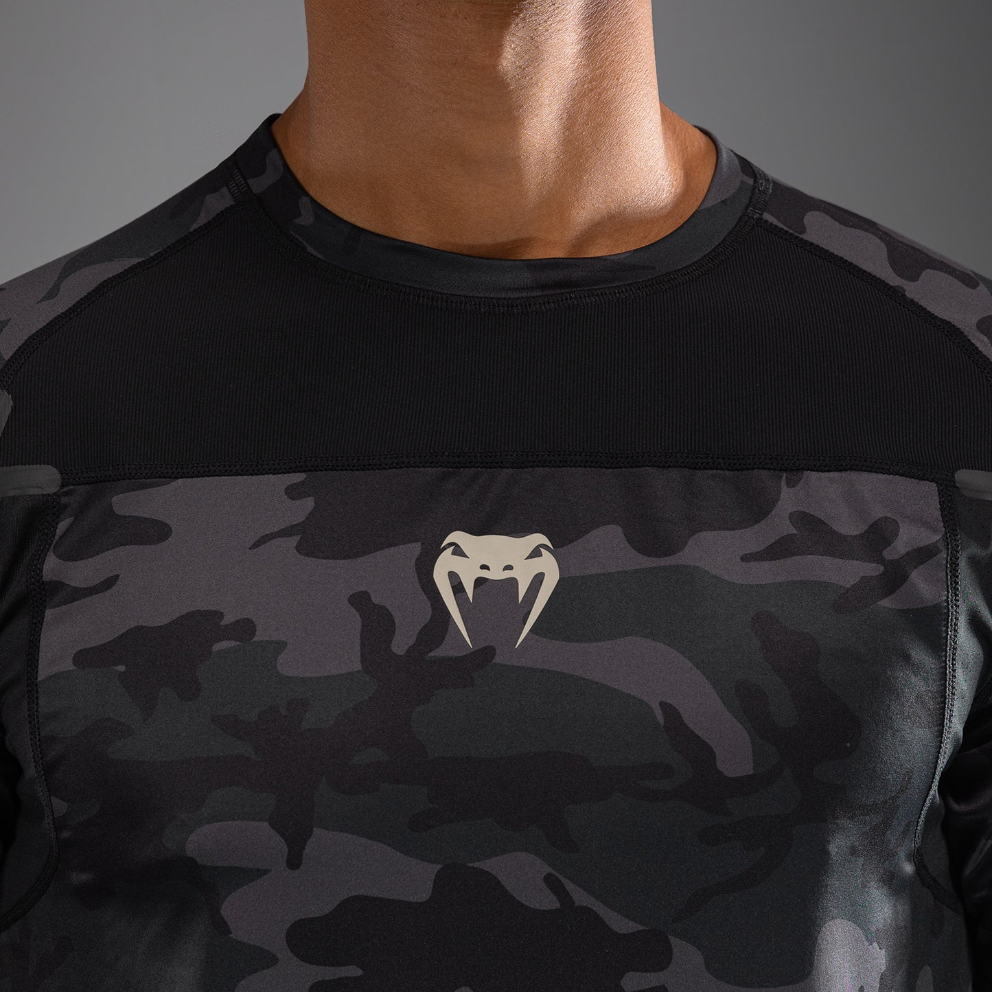 Venum G-Fit Air ドライテックTシャツ メンズ - アーバンデジタルカモ