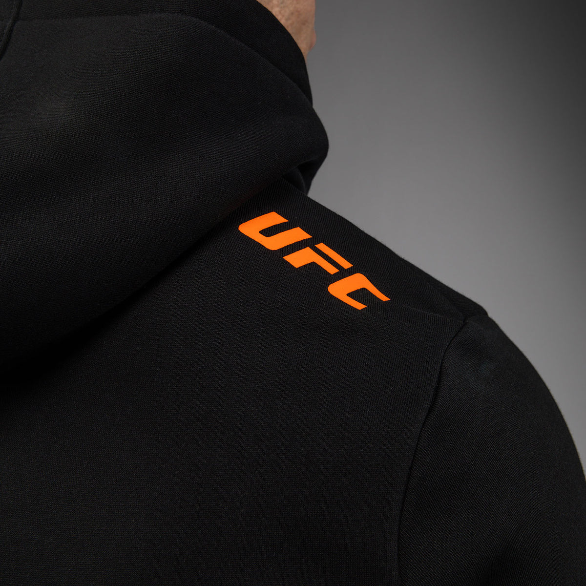 UFC Zenith by Venum Authentic Fight Week プルオーバーパーカー メンズ - ブラック