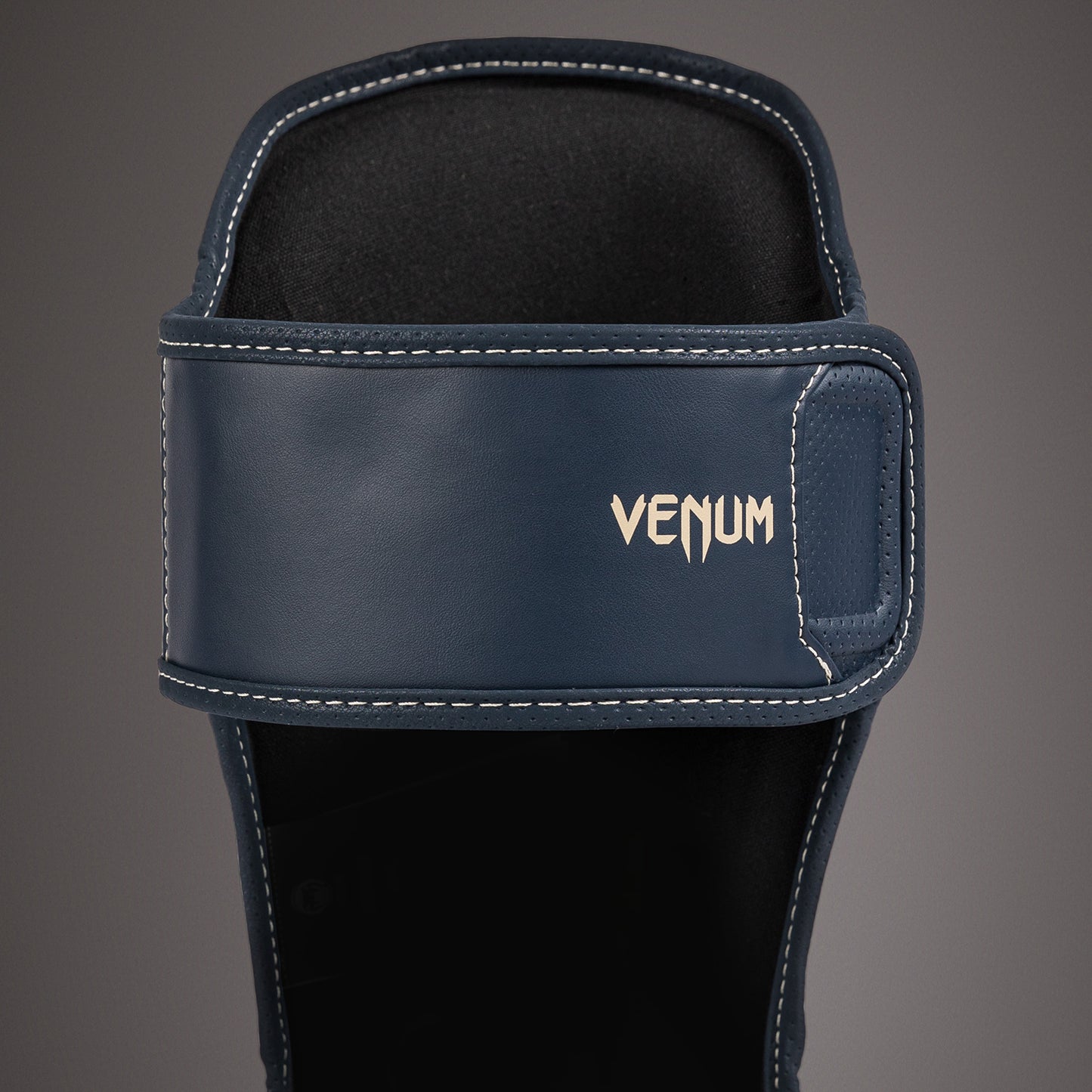 Venum Impact Evo シンガード - Icy Blue