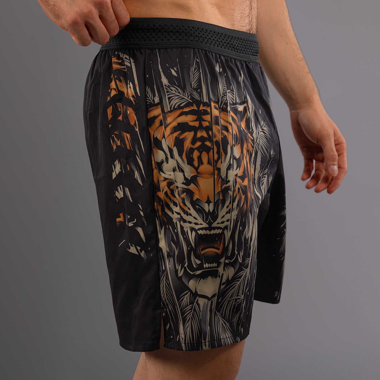 Venum Tiger トレーニングショーツ メンズ - ブラック/ネオンオレンジ