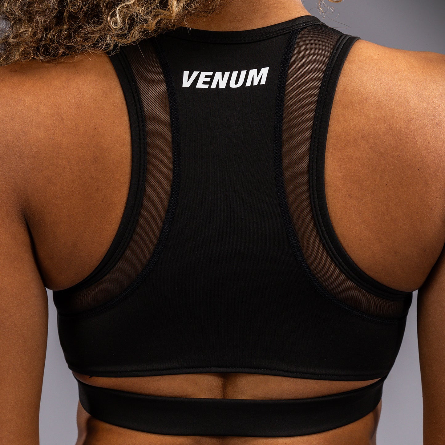 Venum Aero XT スポーツ・ブラ - ブラック