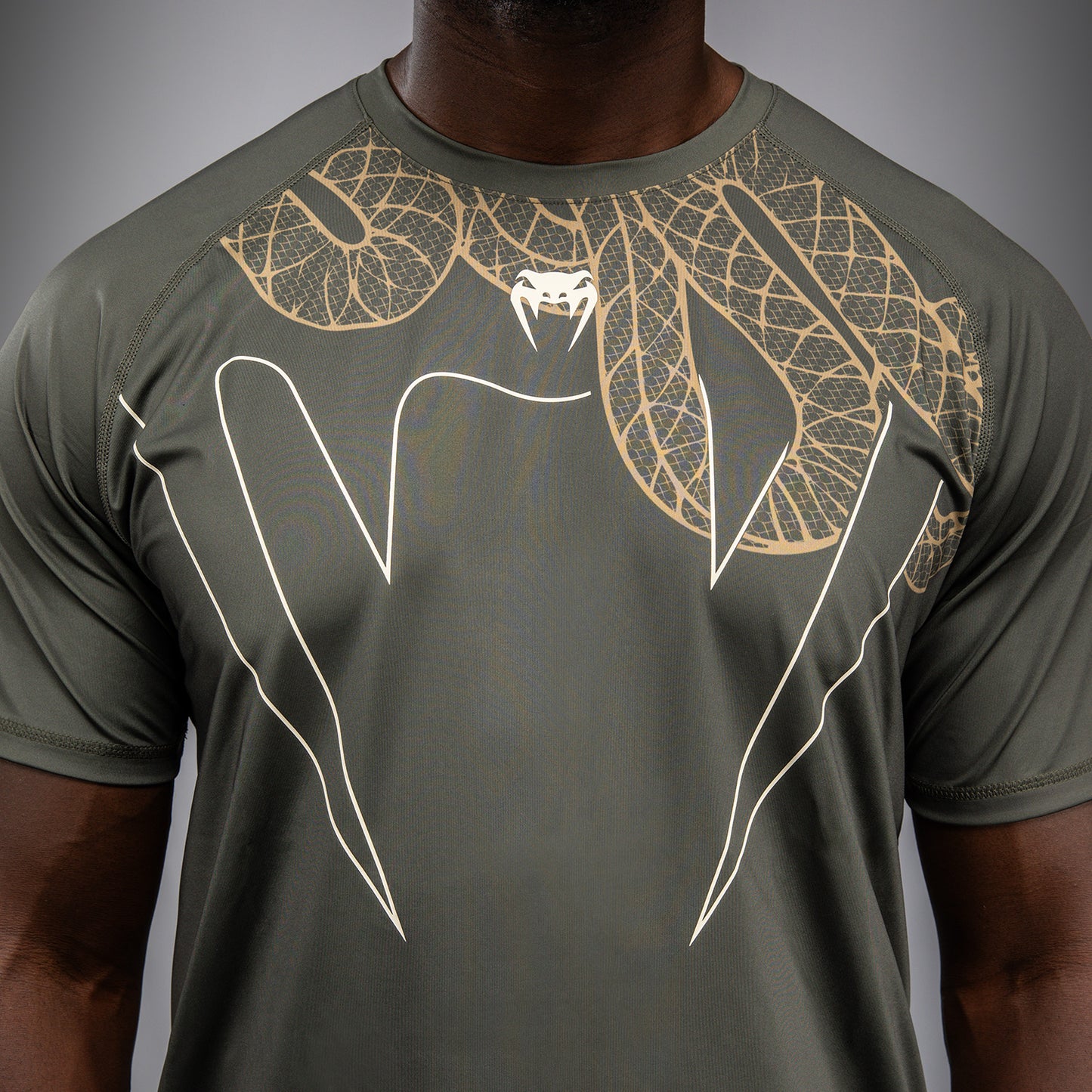 Venum Serpenti Dry Tech Tシャツ – カーキ/ブロンズ/アイボリー