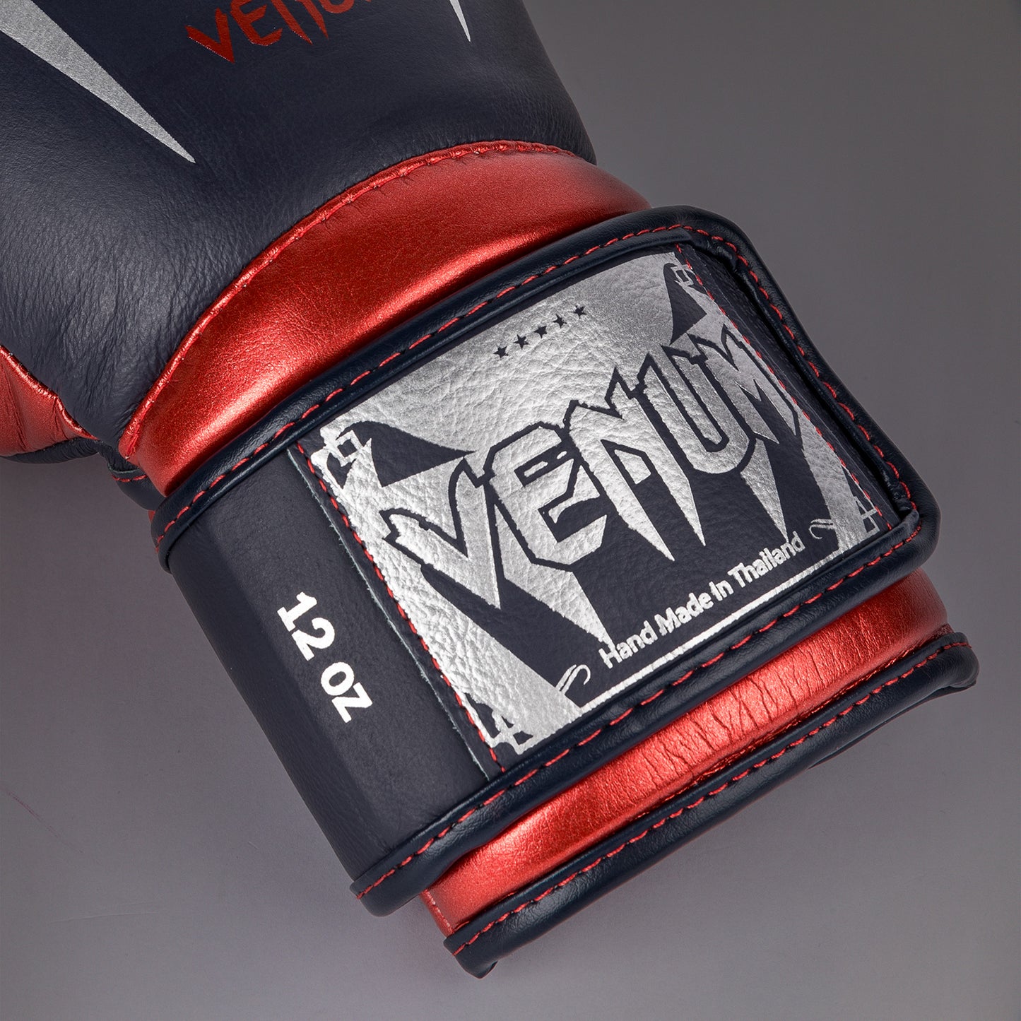 Venum Giant 3.0 ボクシンググローブ - ネイビーブルー/レッド - スペシャル・エディション