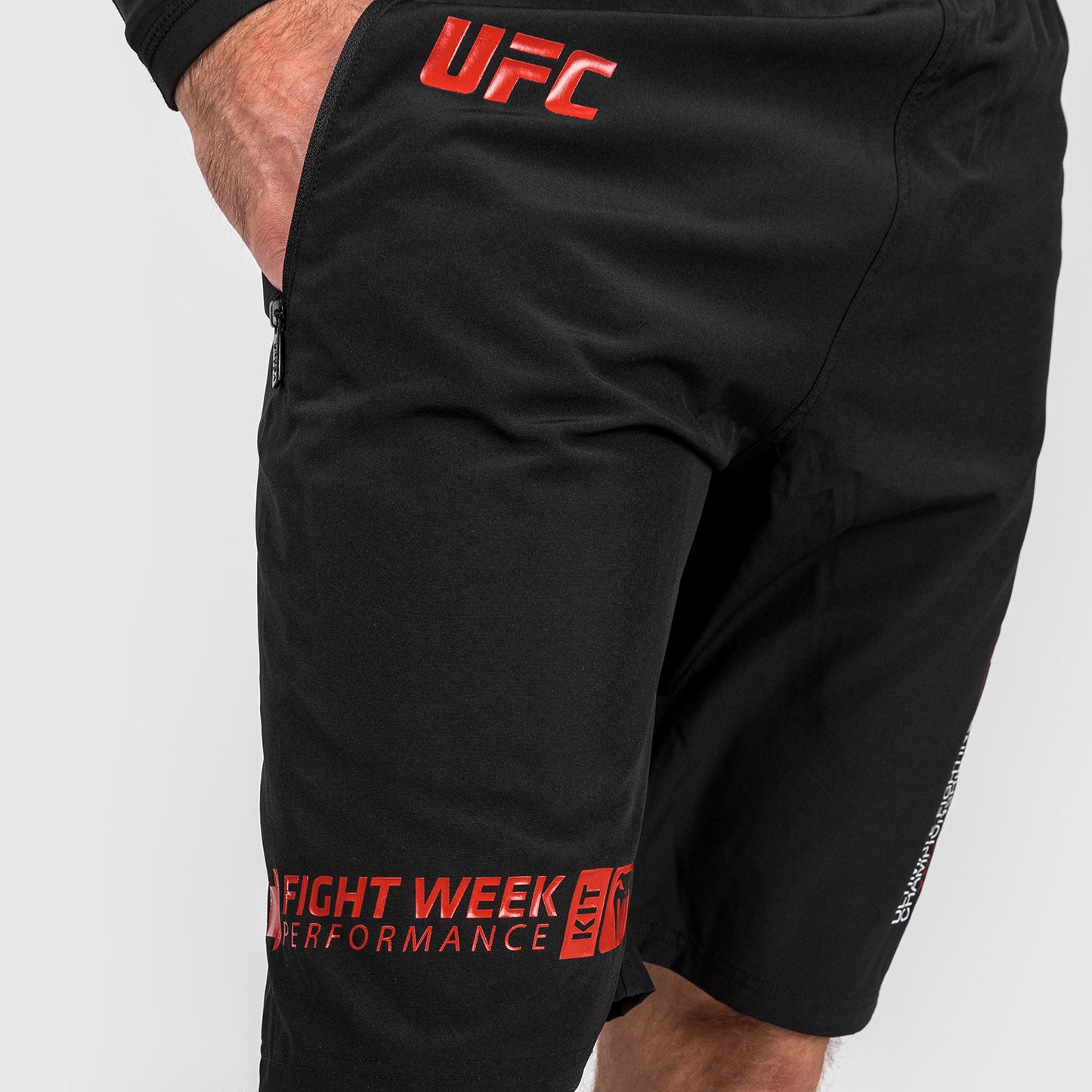 UFC Adrenaline by Venum Fight Week メンズ・パフォーマンス・ショーツ - ブラック