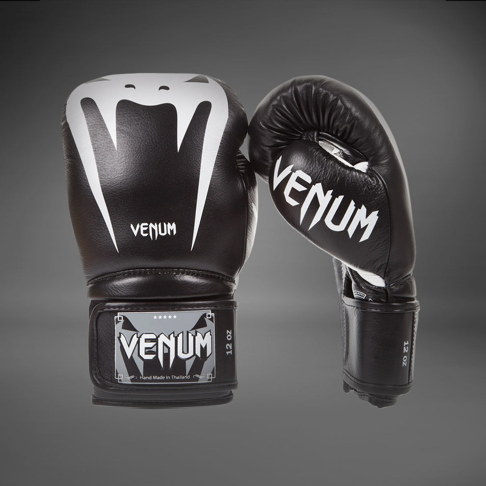 ボクシング VENUM Giant 3.0 14oz BK/BK c512fc4cf4222d7dcbcc260fc587eb