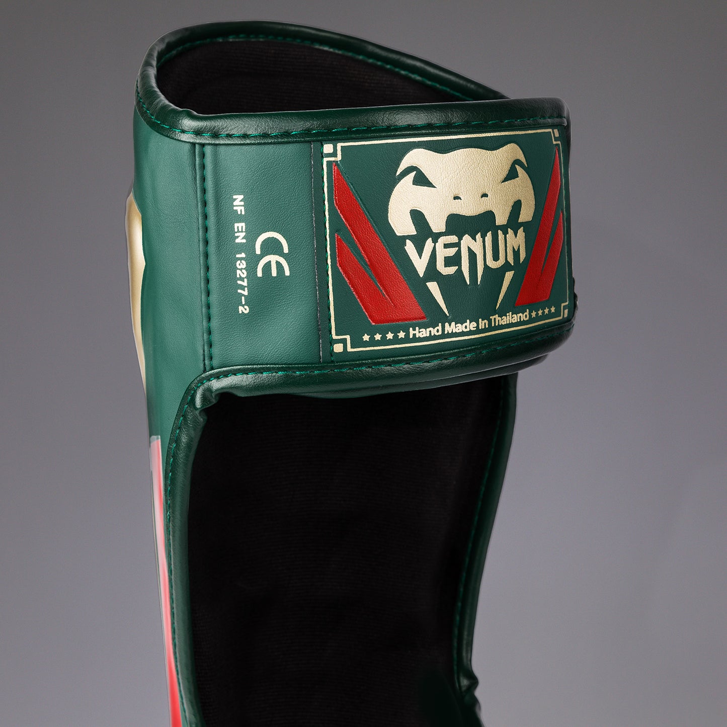 Venum Elite シンガード - グリーン - スペシャル・エディション