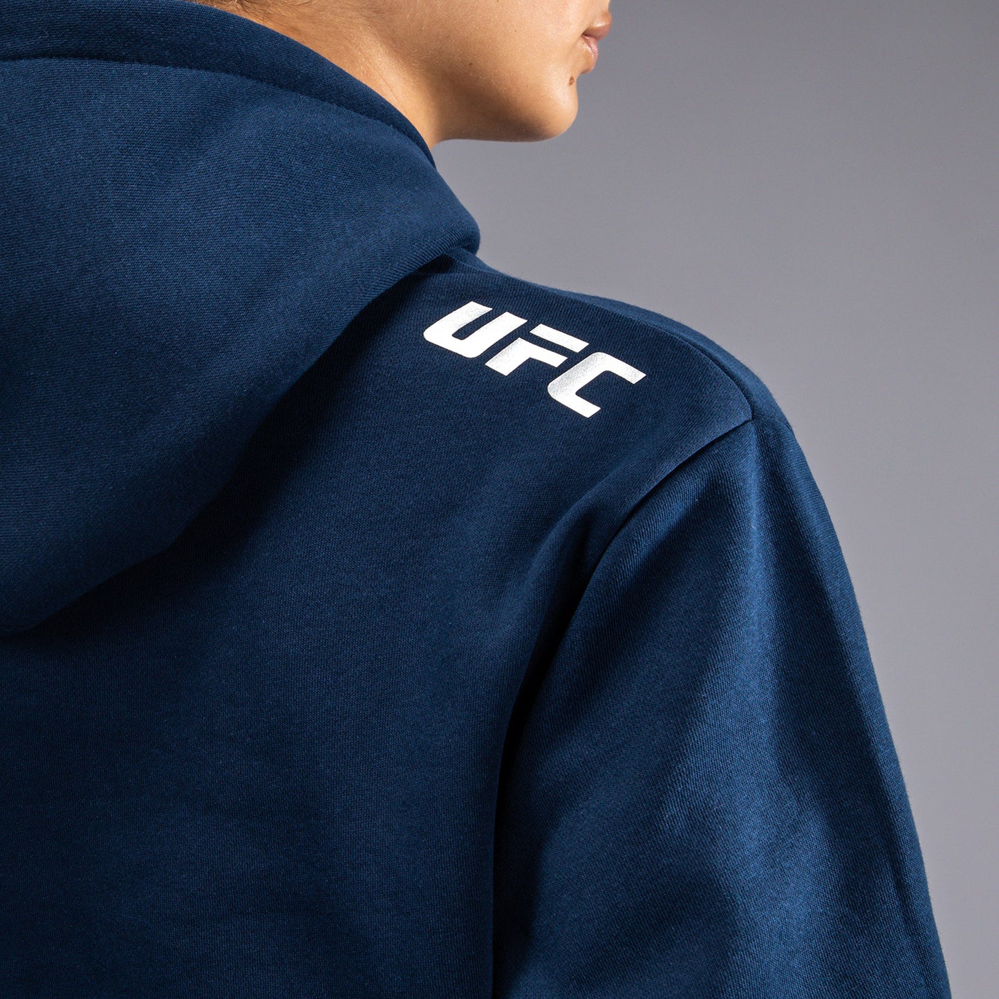 UFC Fusion by Venum Fight Week フード付きスウェットシャツ(女性用) - オーシャンブルー