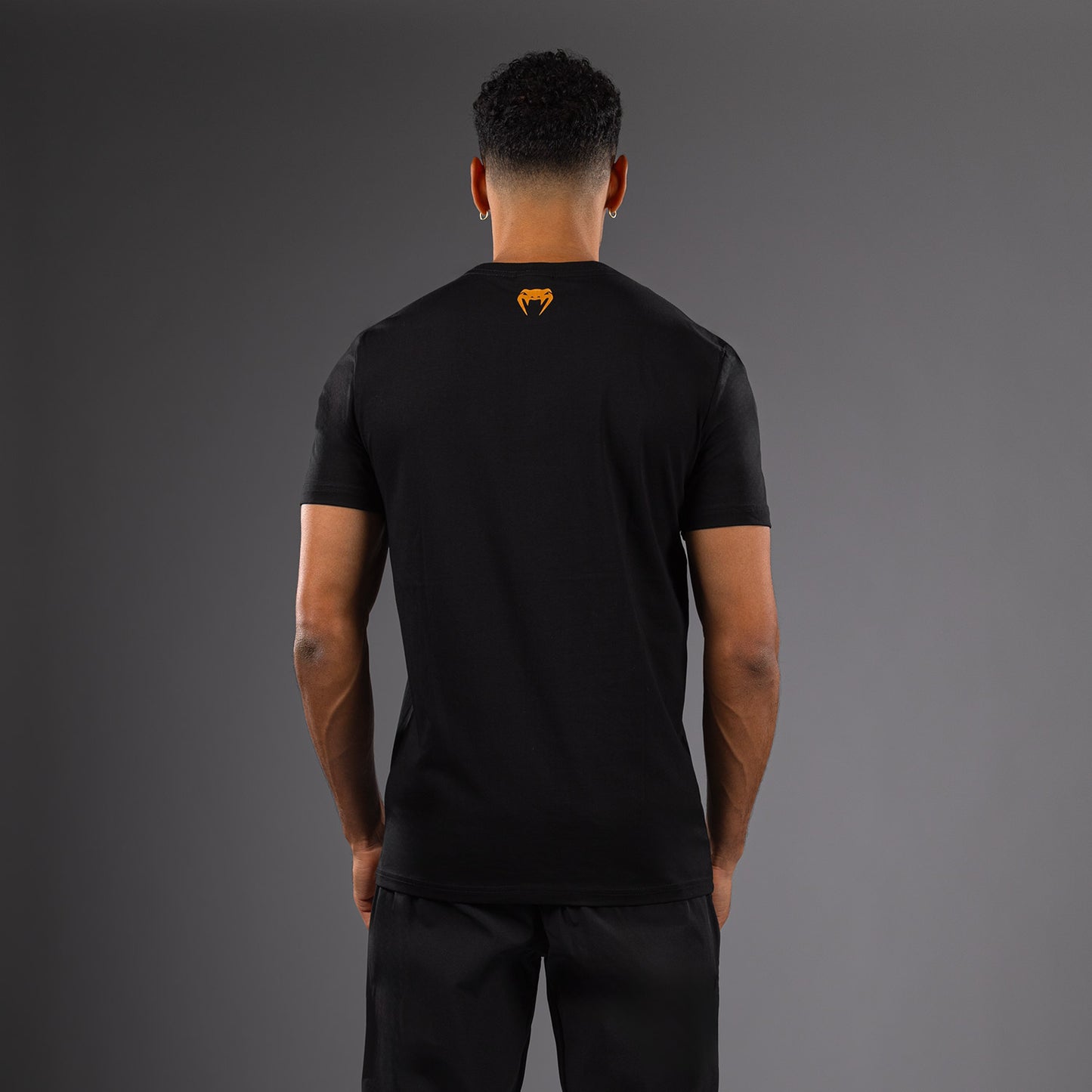 Venum x Topuria Unmatched Edition T-Shirt - ブラック/ゴールド