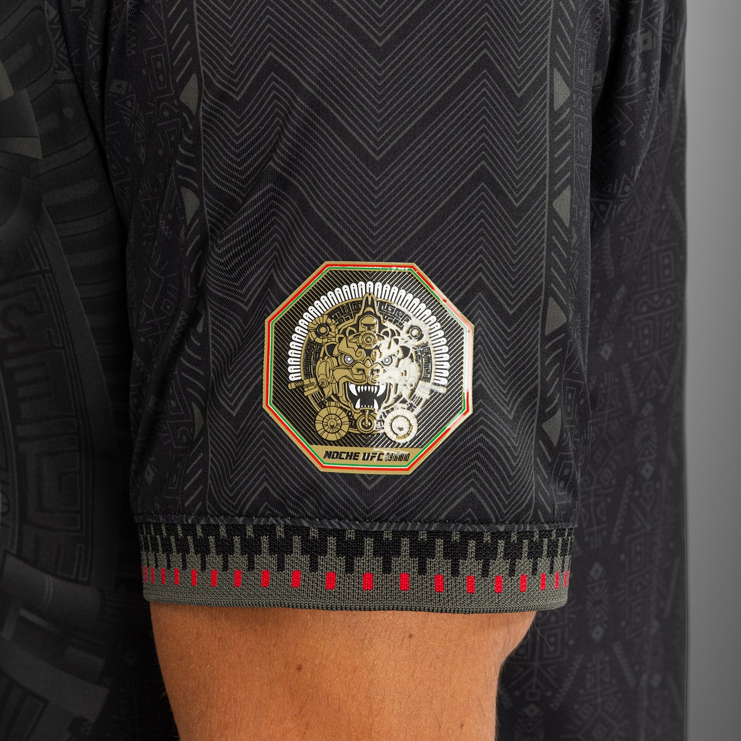 Noche UFC 2.0 By Venum Authentic Fight Night Tシャツ - ブラック