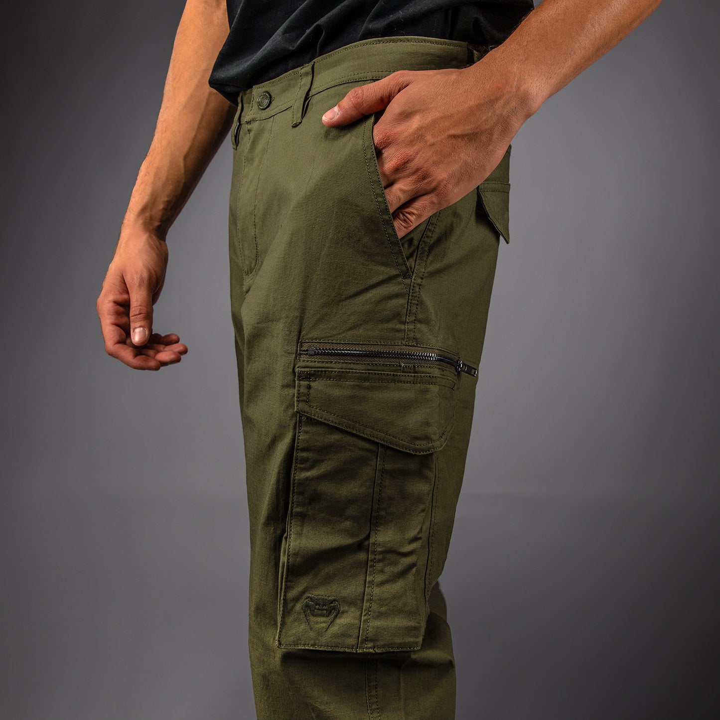 Venum Cargo 3.0 メンズカーゴパンツ - カーキ