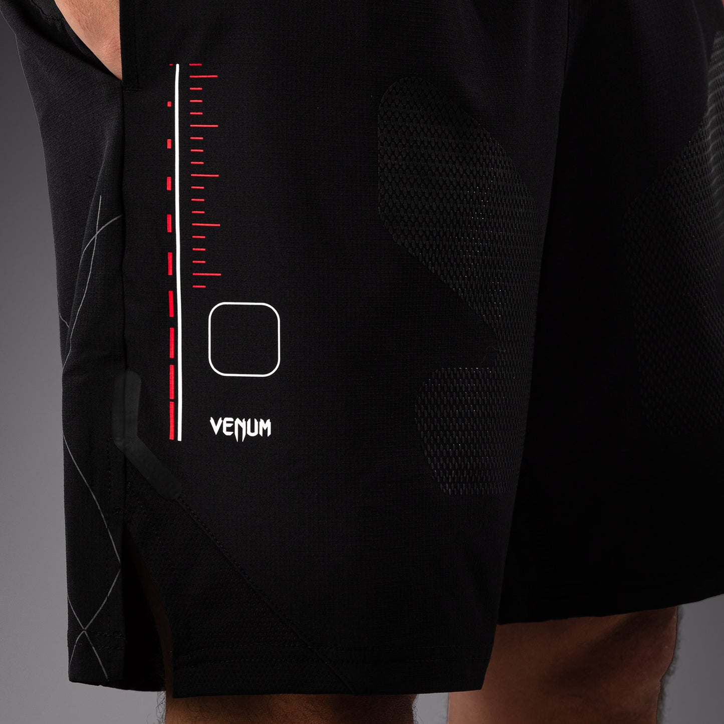 Venum Tactical XT メンズ・トレーニングショーツ - ブラック/ファイヤーレッド