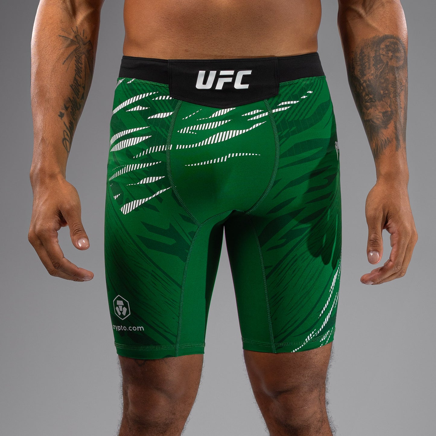 UFC Fusion by Venum Authentic Fight Night ヴァレトゥードショーツ(男性用) - グリーン