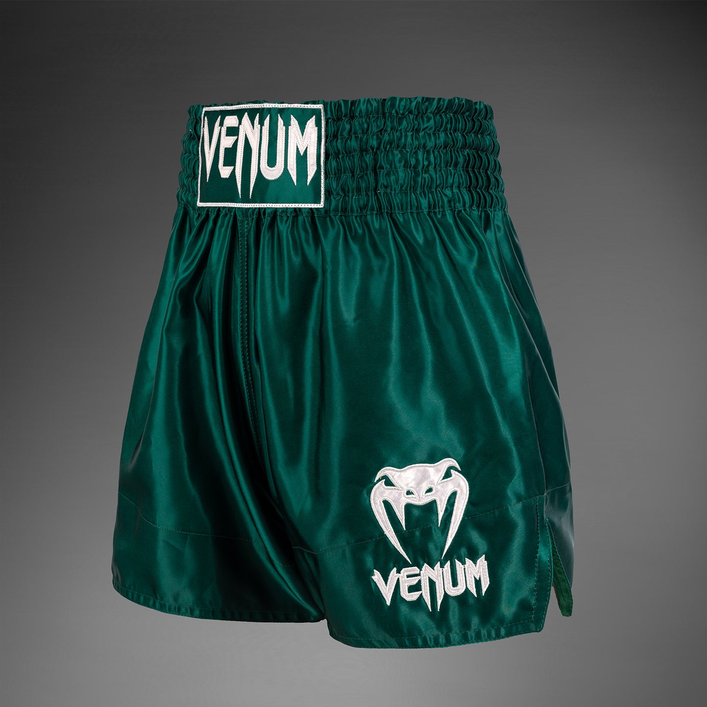 Venum Classic Muay Thai ショーツ - フォレスト・グリーン