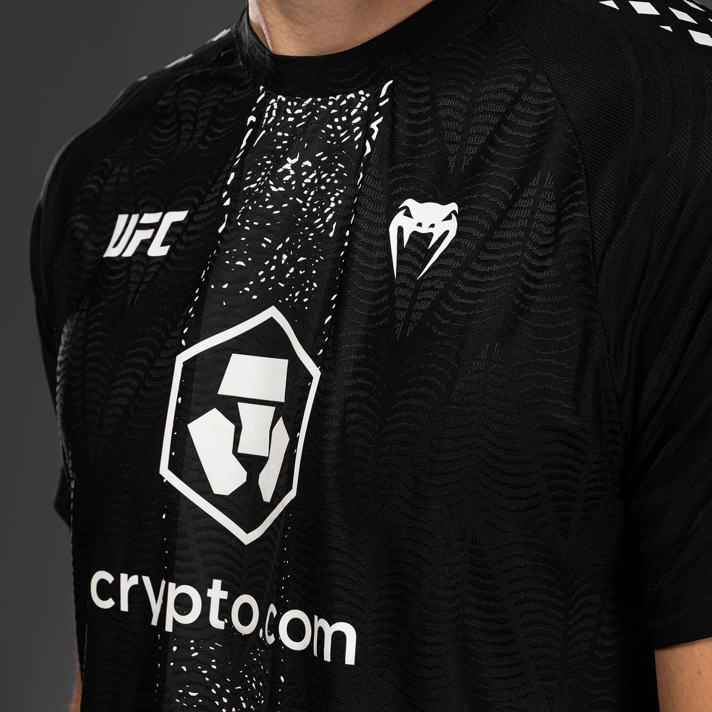 UFC Zenith by Venum Authentic Fight Night ウォークアウトジャージ オフィシャル メンズ - ブラック