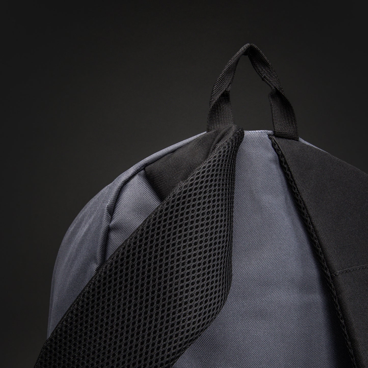 Venum Essential スポーツバッグ (24L) - グレー/ブラック