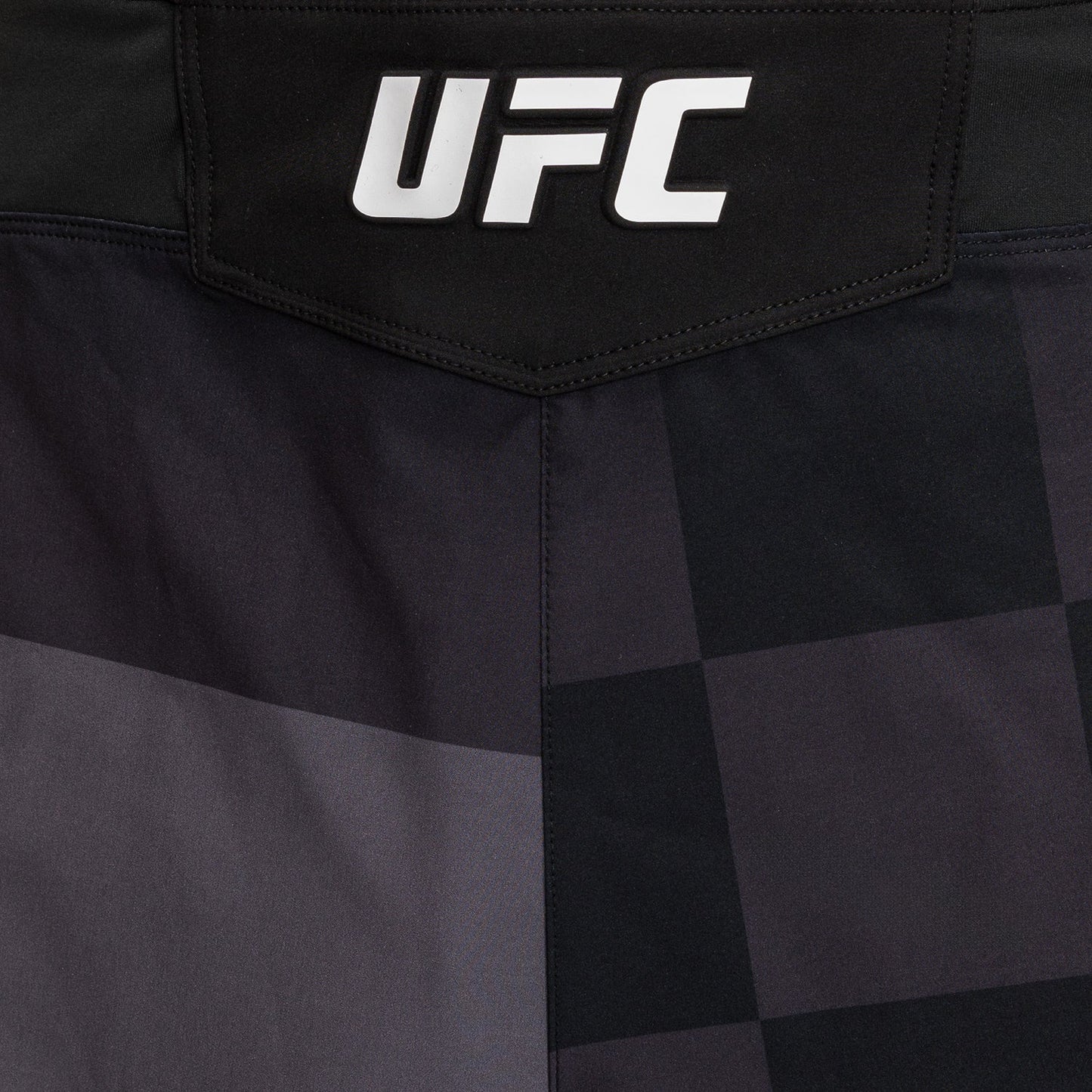 UFC Unrivaled by Venum Stipe Miocic 男性 ショートフィットファイトショーツ - ブラック