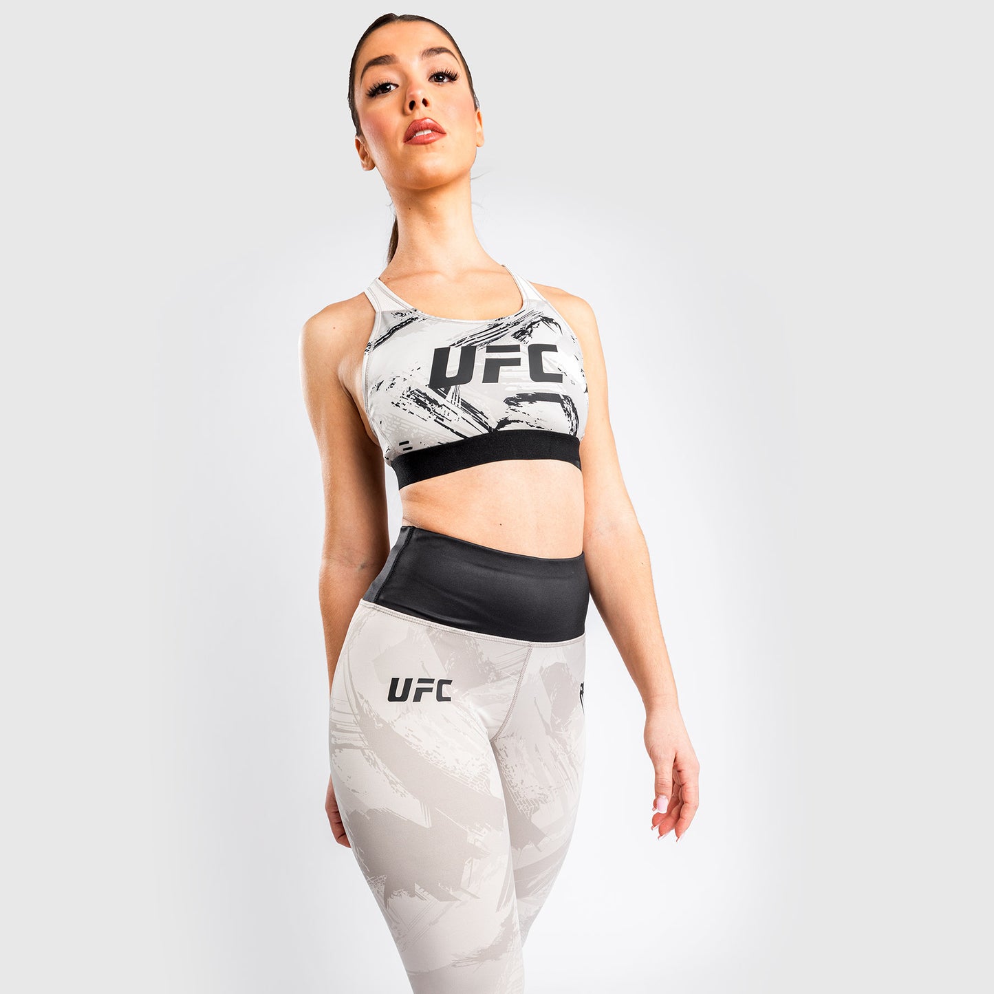 Venum UFC Authentic Fight Week 2.0 レディース スポーツブラ - サンド/ブラック