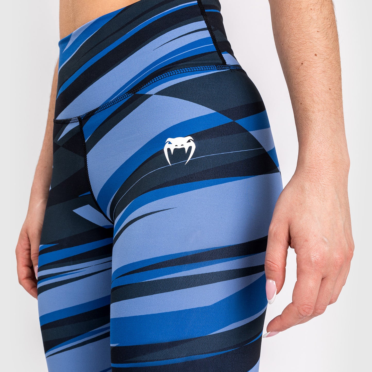 Venum Abyss ウィメンズ・レギンス 7/8 - シャドーブルー