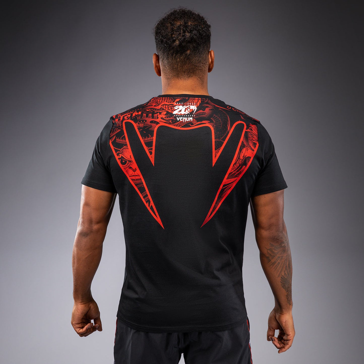 Venum 20th Anniversary Tシャツ - ブラック/レッド