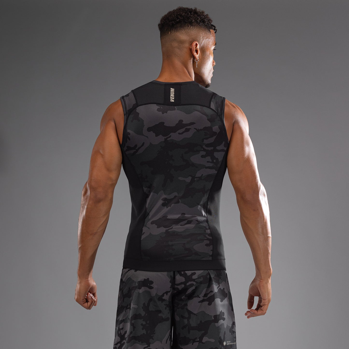 Venum G-Fit Air ノースリーブラッシュガード メンズ - デジタルアーバンカモ