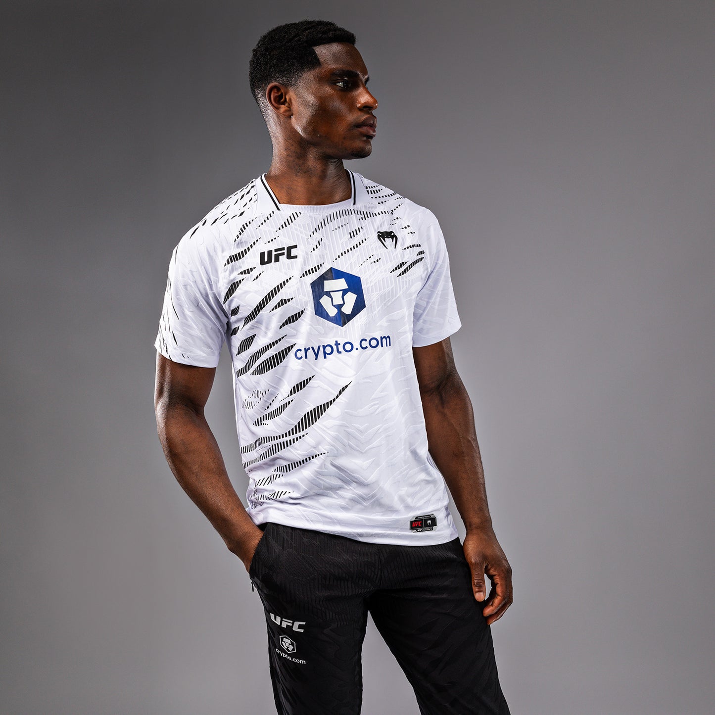 UFC Fusion by Venum Authentic Fight Night レースTシャツ（男性用） - ホワイト