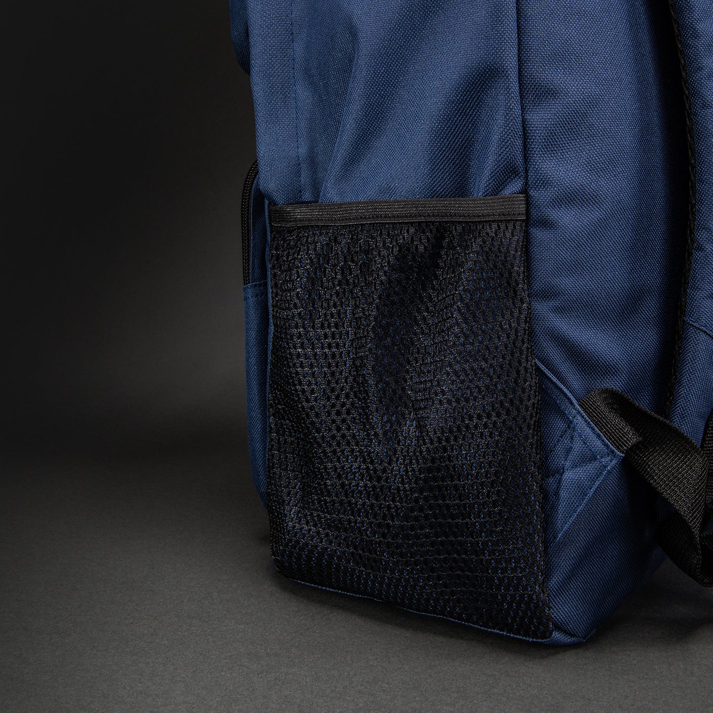 Venum Essential スポーツバッグ (24L) - ネイビーブルー