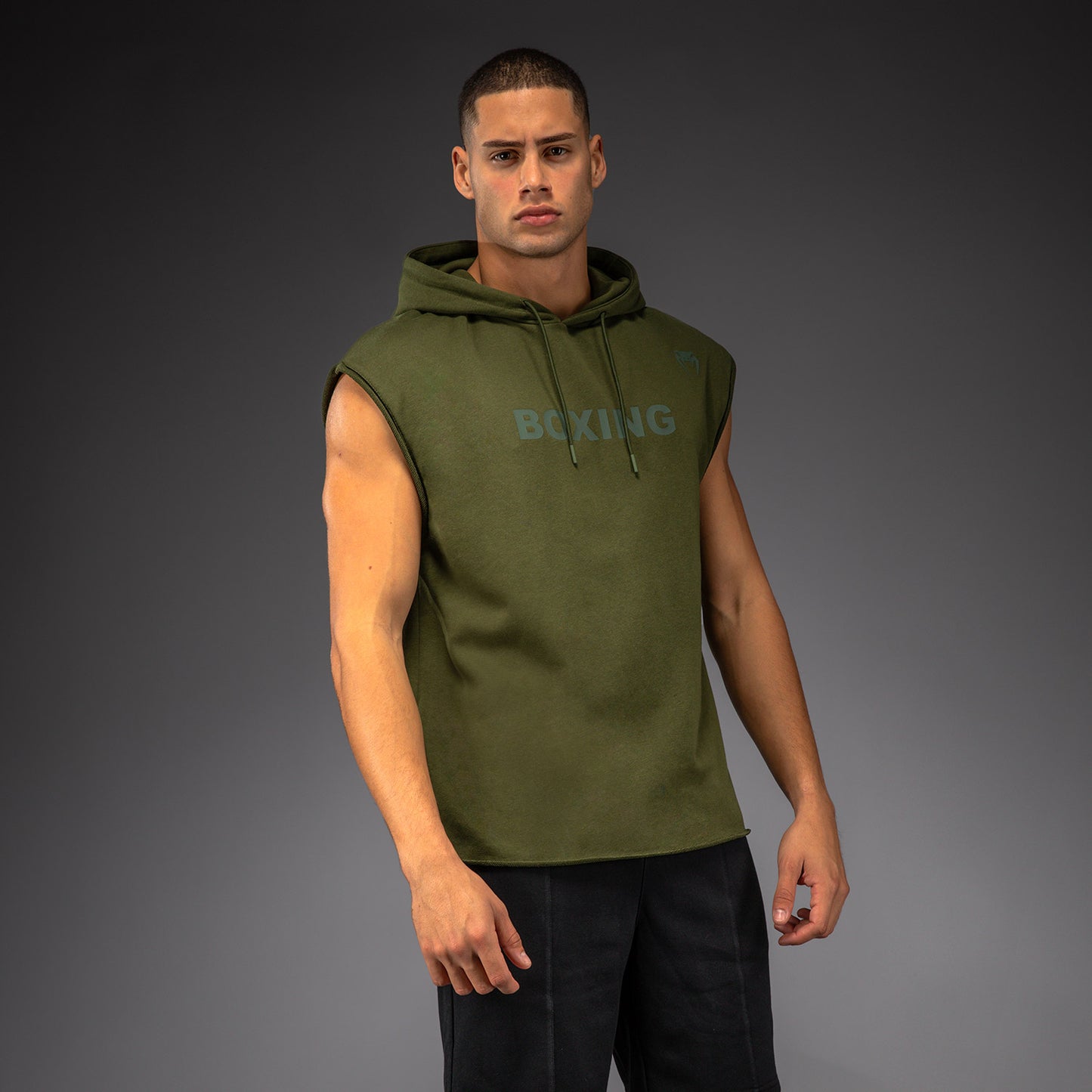 Venum Boxing VT ノースリーブパーカー – ミリタリーグリーン