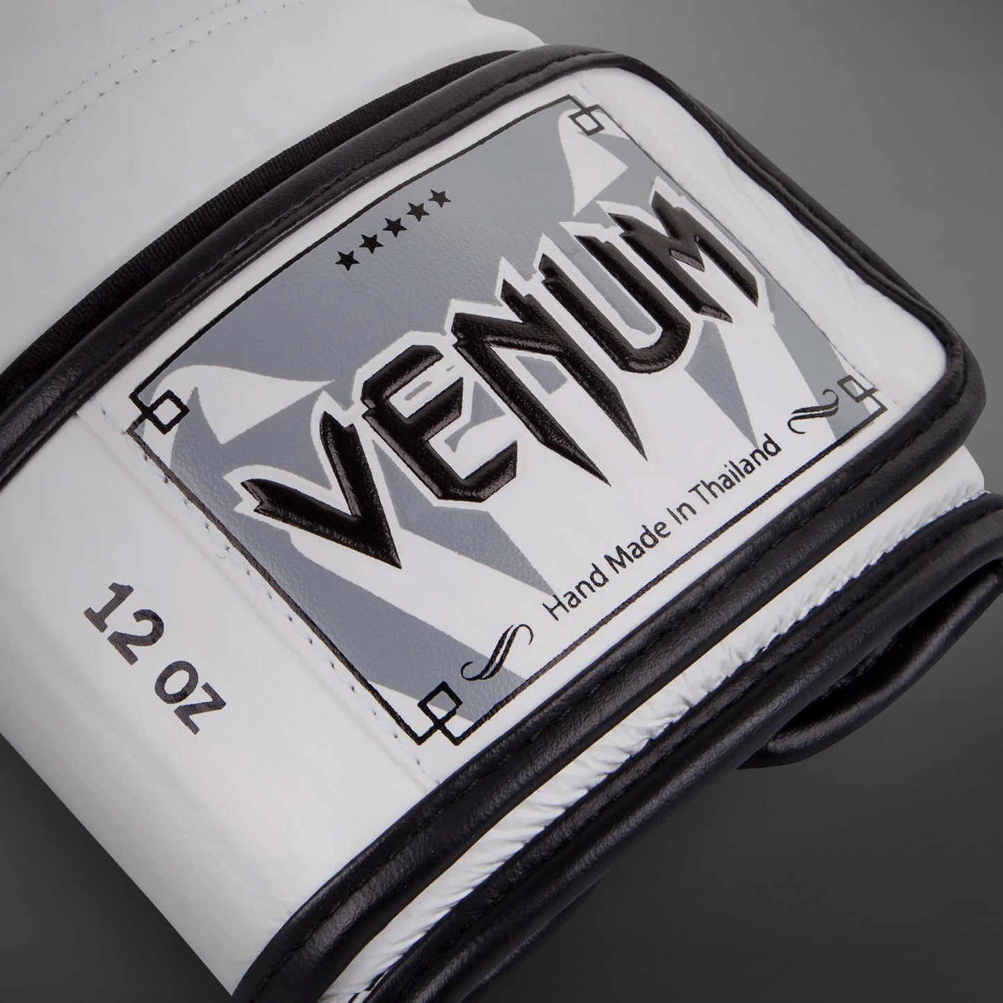 Venum Giant 3.0 ボクシンググローブ - ナッパレザー - ホワイト