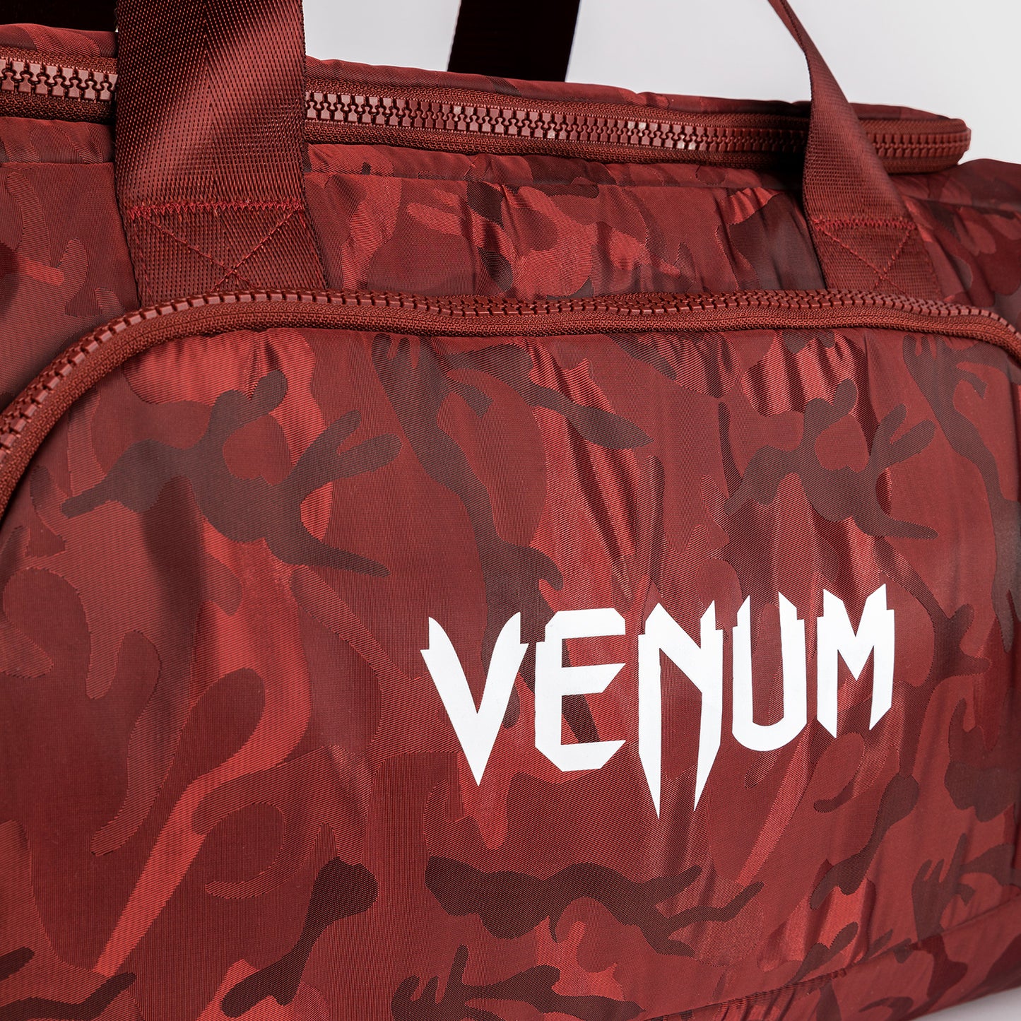Venum Trainer Lite Sports Bag - カモフラージュ/バーガンディ