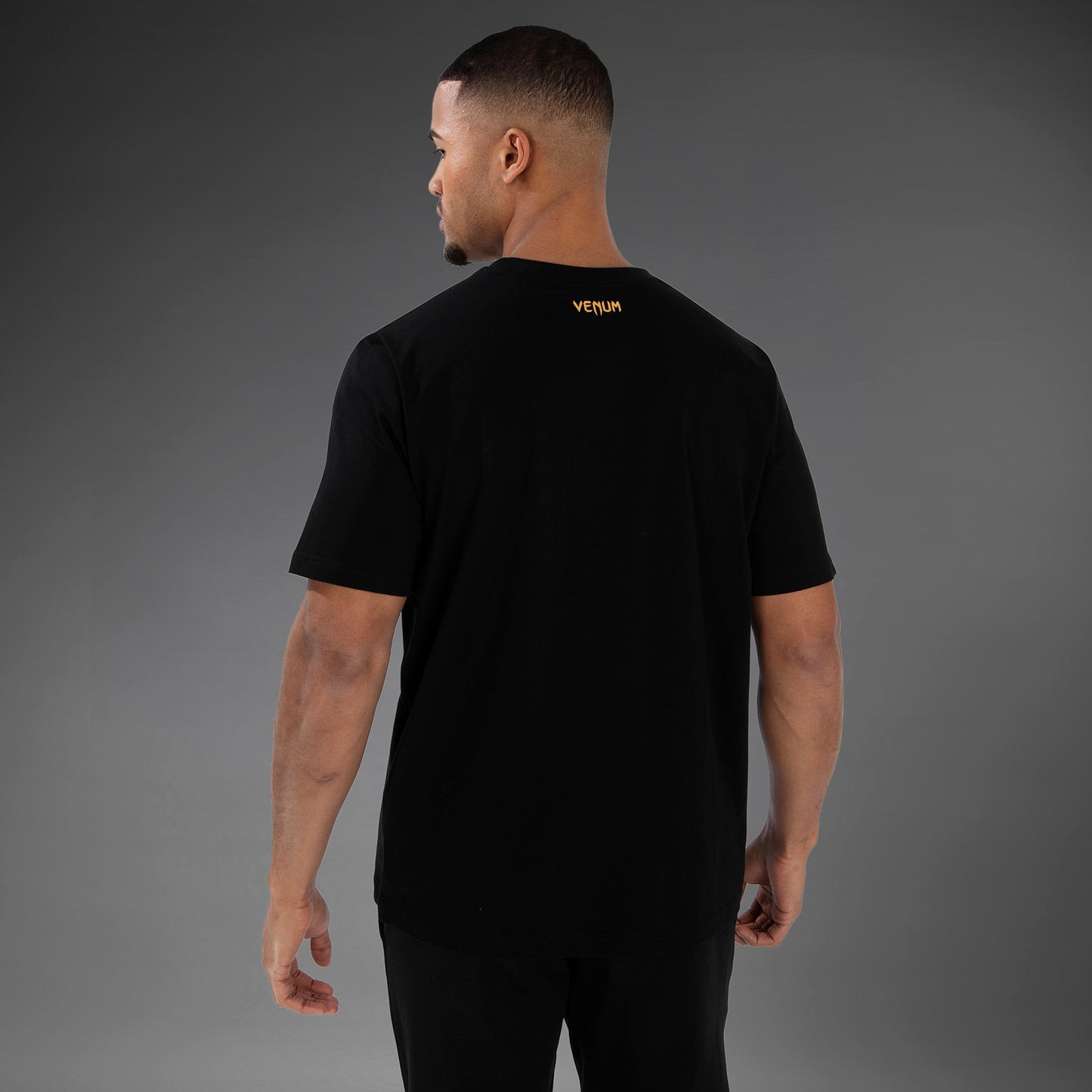 UFC Venum Classic Tシャツ - ブラック/ゴールド