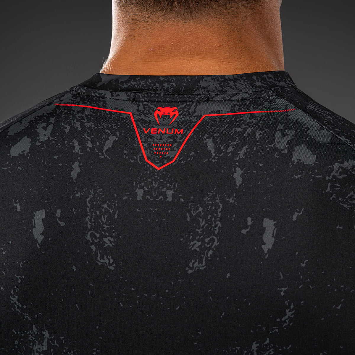 Venum x Batman ドライテックTシャツ - ブラック/グレー/レッド