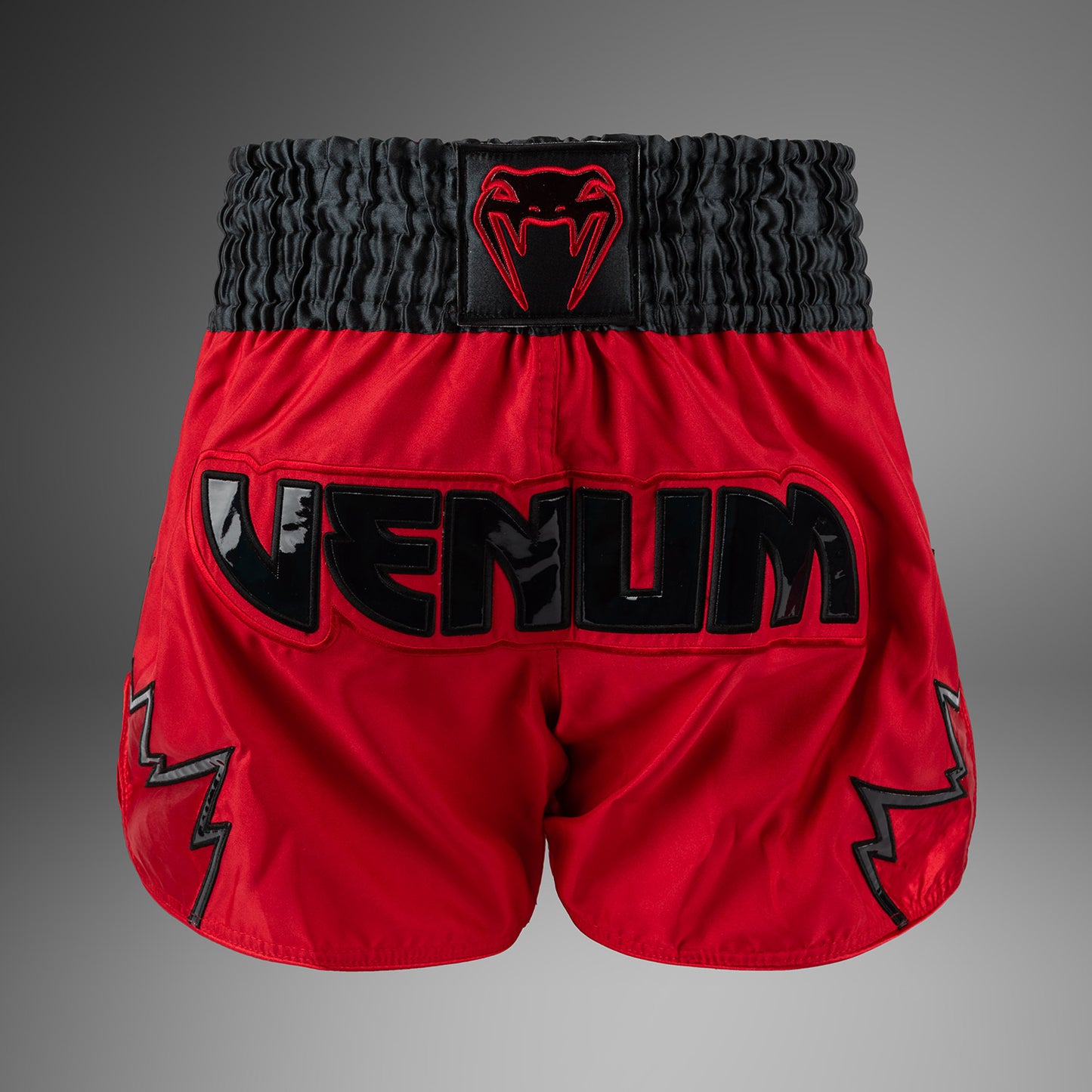 Venum Inferno Muay Thai ショーツ - レッド/チャコールグレー/ブラック