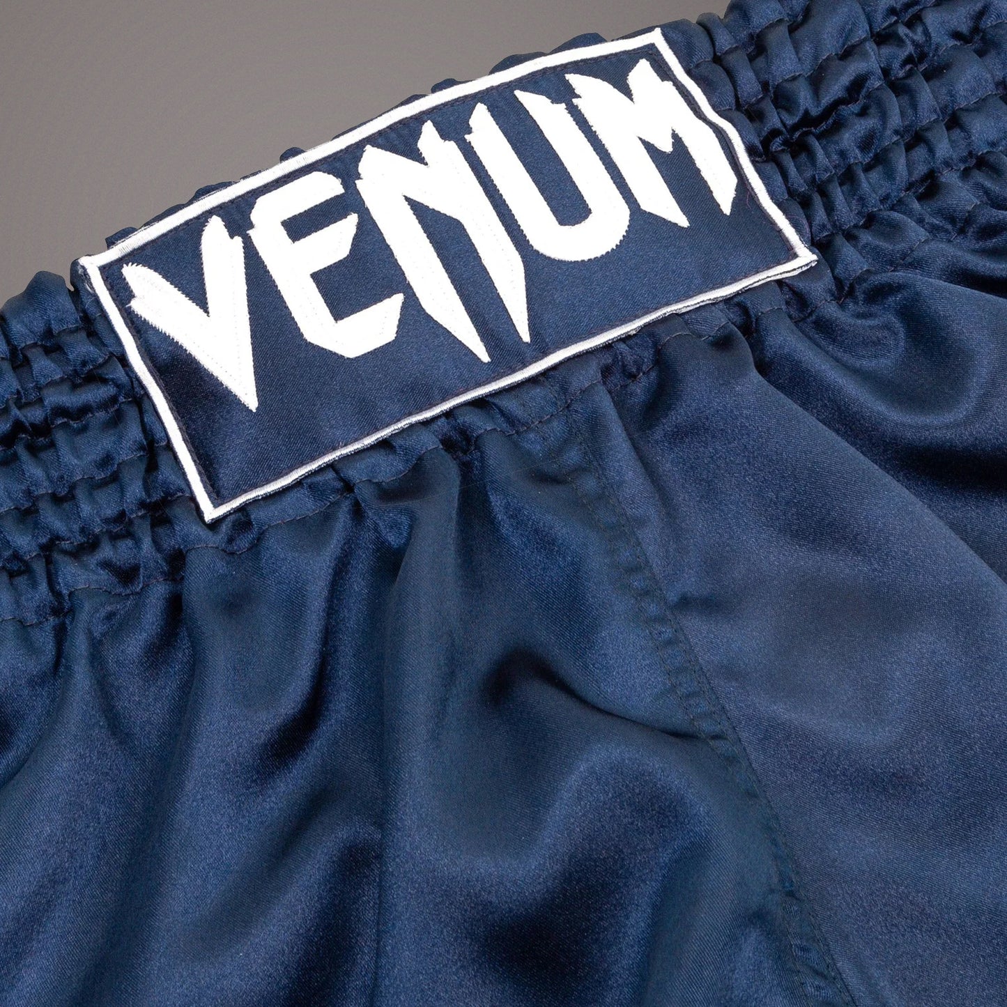 Venum Classic - ムエタイショーツ ネイビーブルー/ホワイト