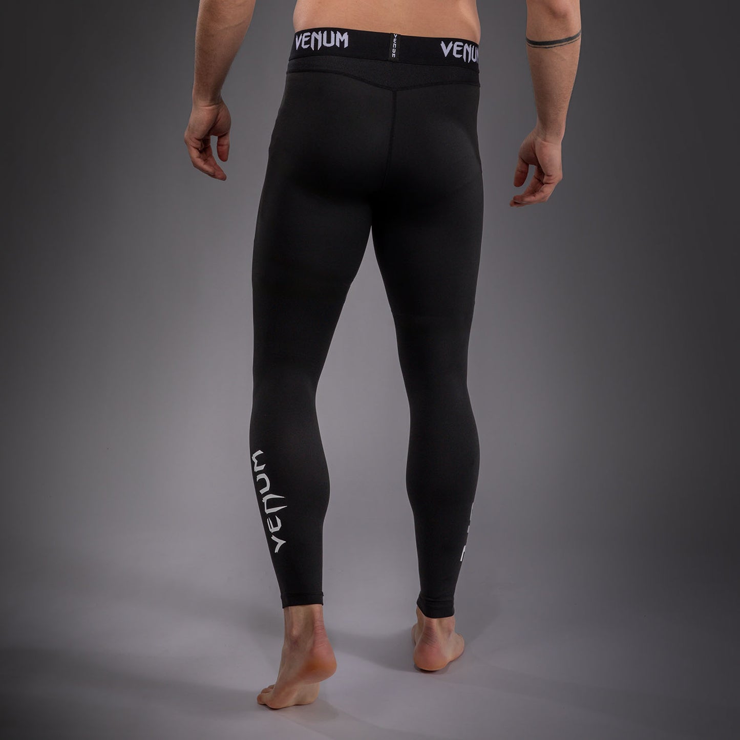 Venum UFC Unity by Venum Authentic Fight Week メンズ テクニカル コンプレッションタイツ - ブラック