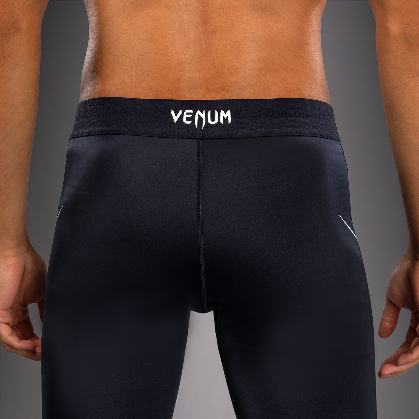 Venum G-Core コンプレッションショーツ - ネイビーブルー/ホワイト