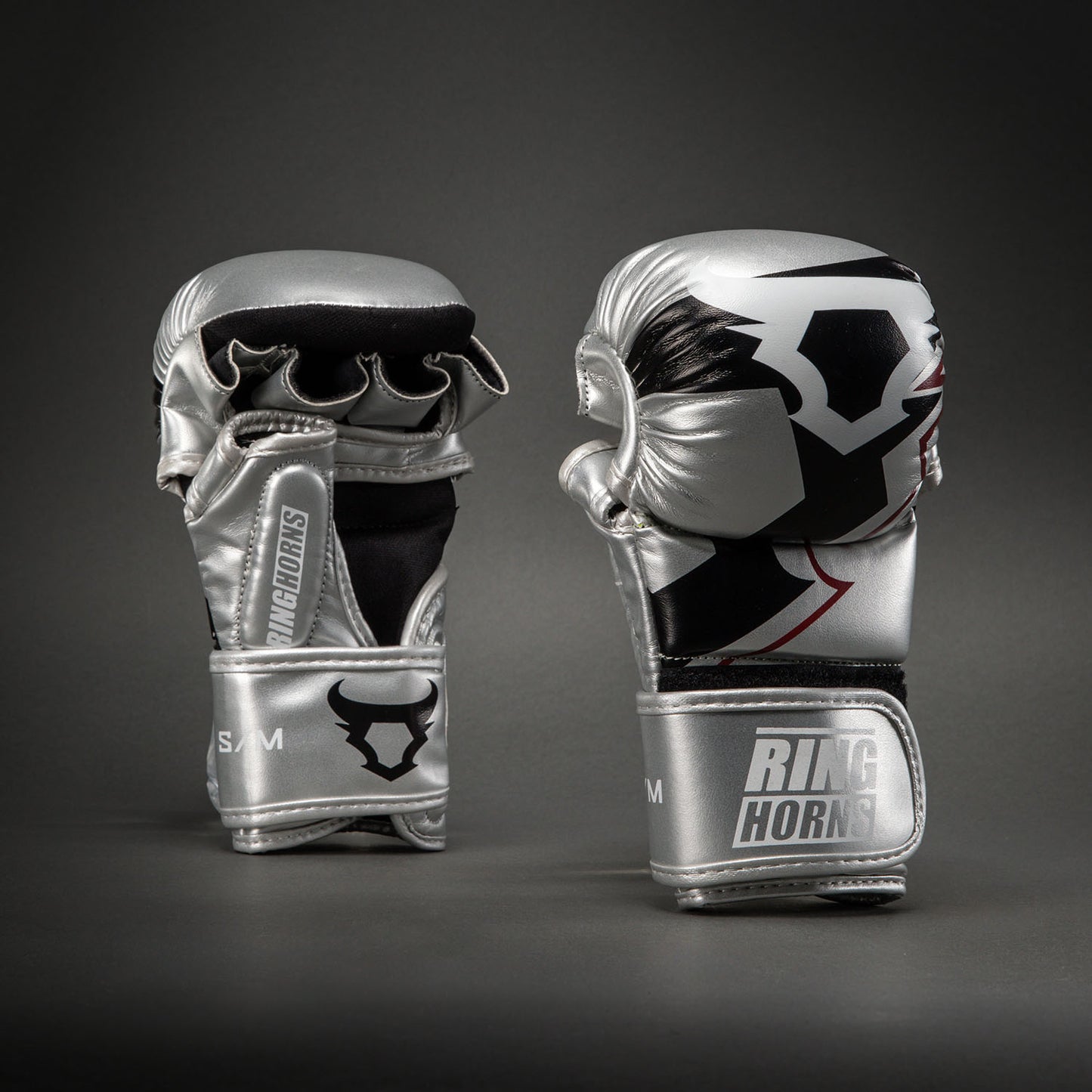 Ringhorns Charger by Venum MMA スパーリンググローブ – シルバー/ブラック