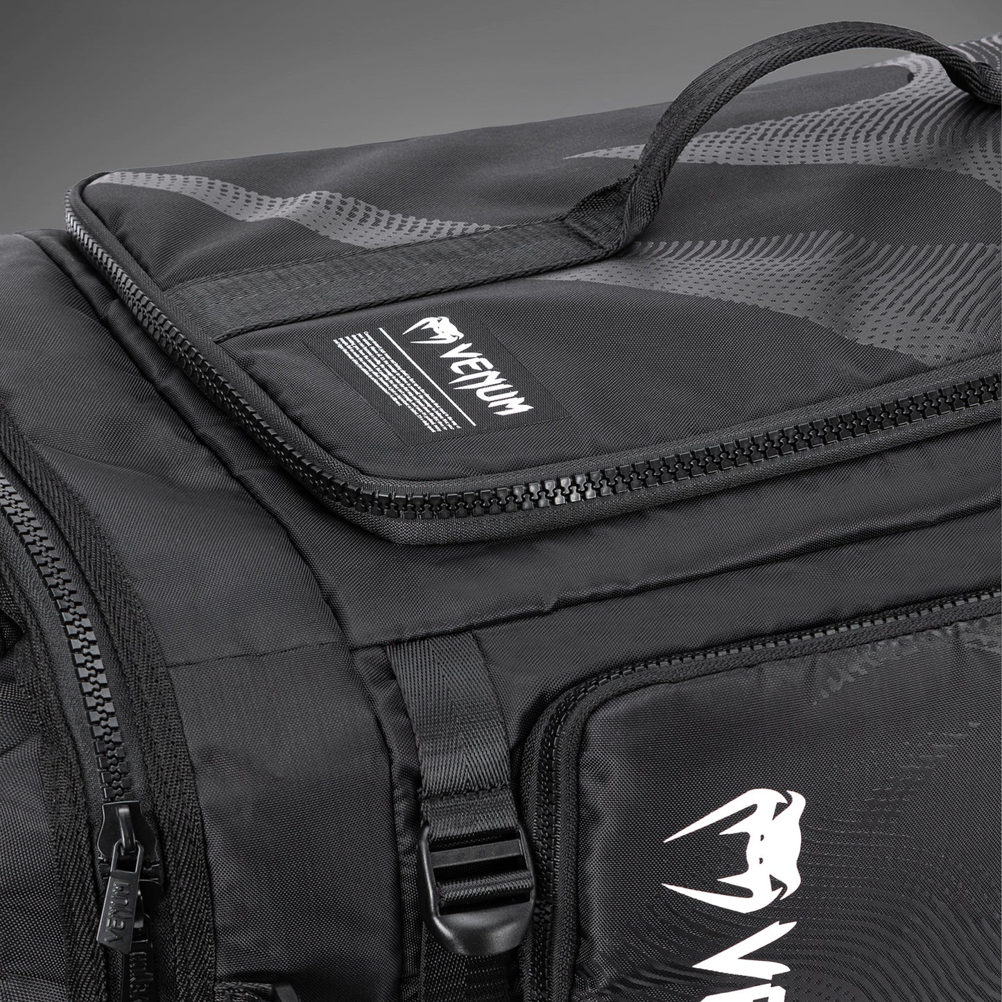 Venum Trainer ハイブリッドスポーツバッグ - ブラック