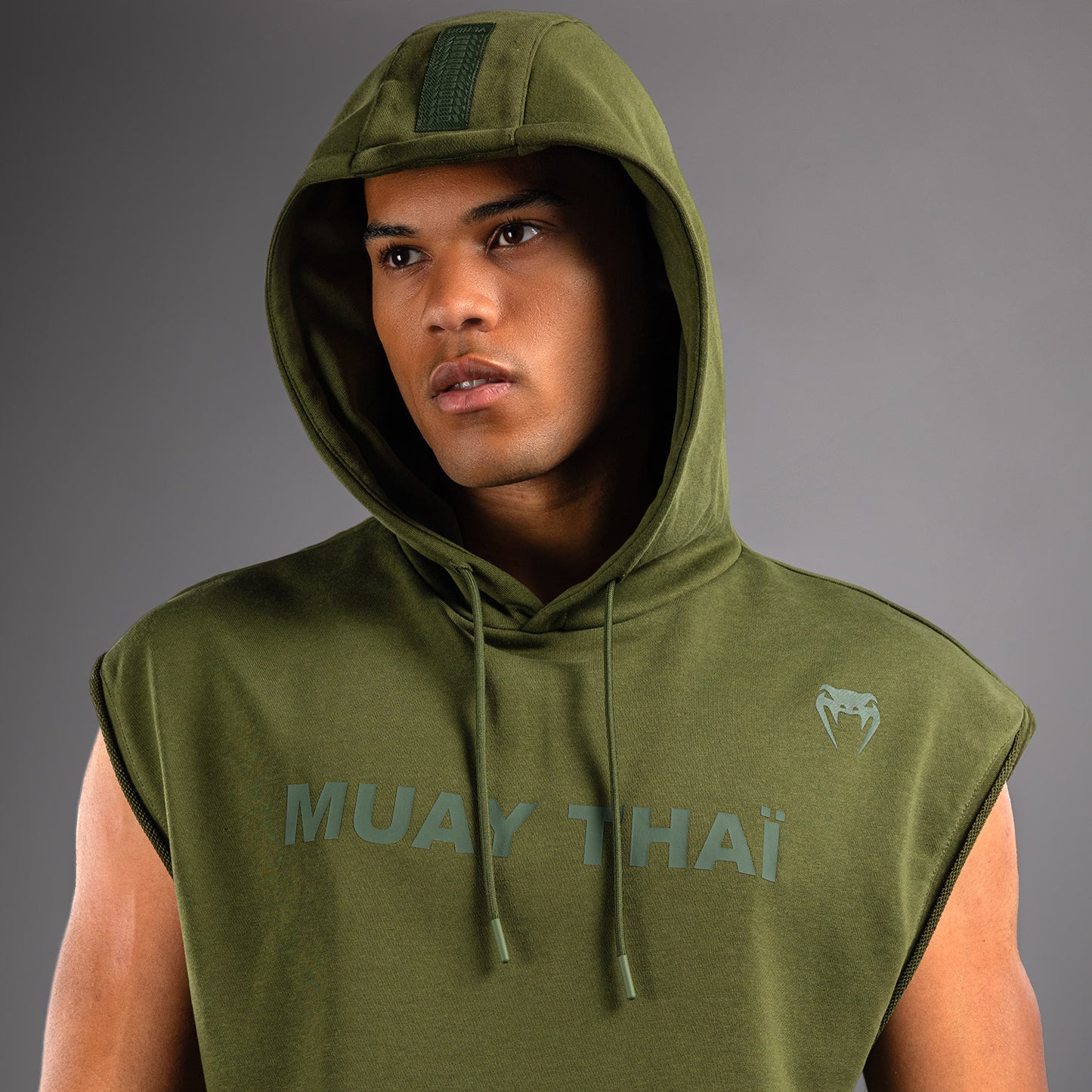 Venum Muay Thai VT ノースリーブパーカー – ミリタリーグリーン