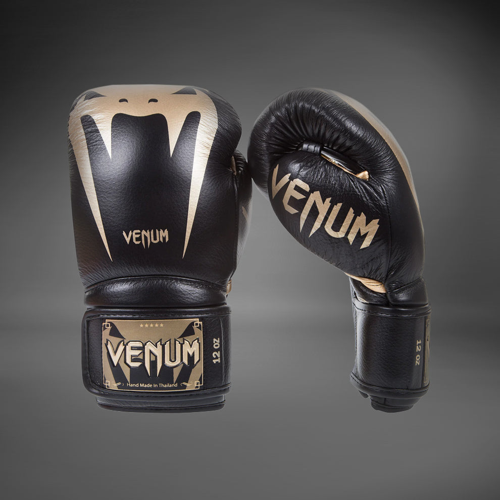 Venum Giant 3.0 ボクシンググローブ - ナッパレザー