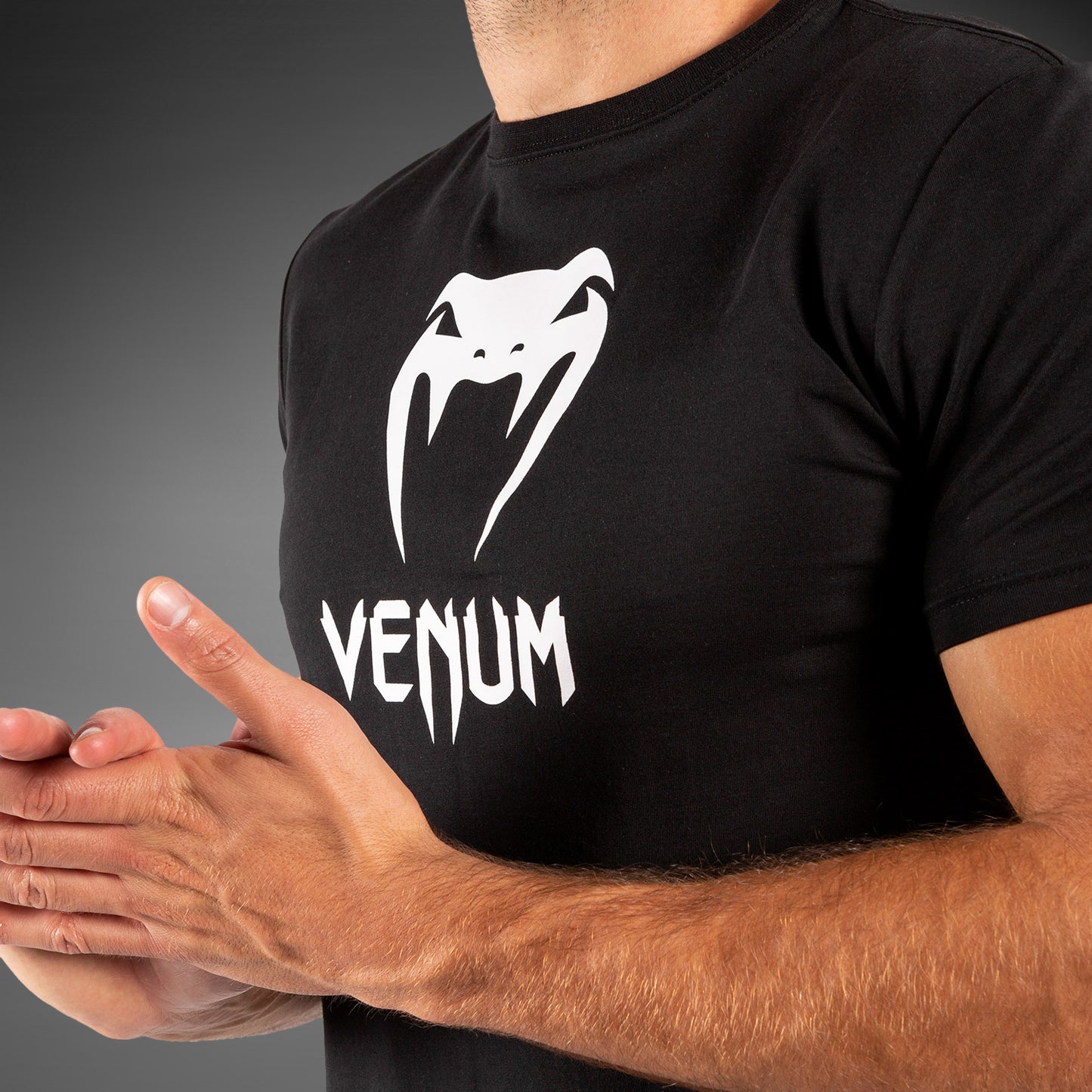 Venum Classic Tシャツ - ブラック