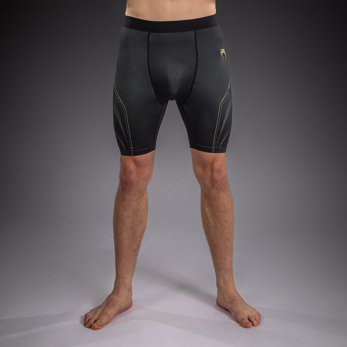 Venum Streamline コンプレッションショーツ – ブラック/ゴールド