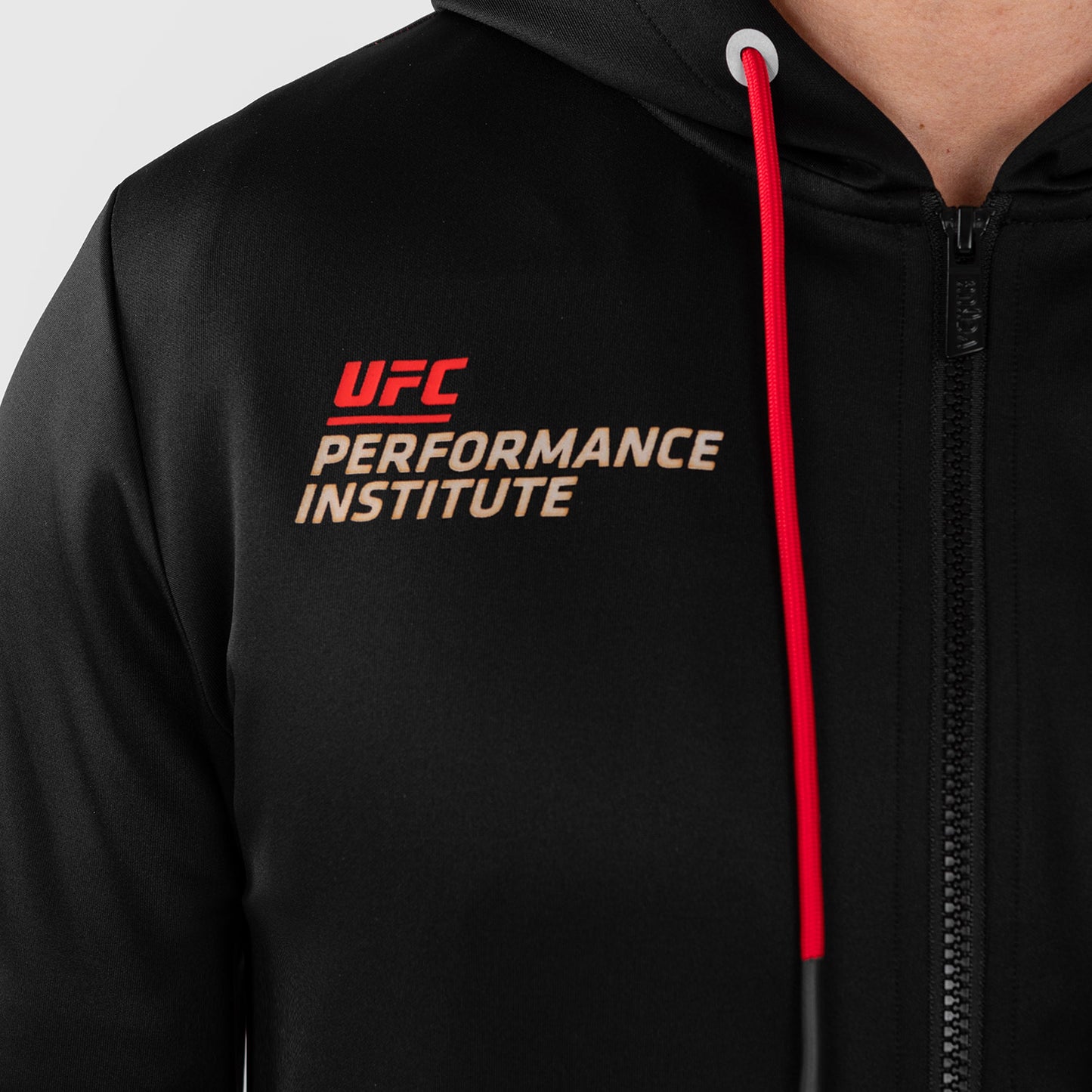UFC Venum Performance Institute 2.0 メンズ・ジップ・フーディ - ブラック／レッド