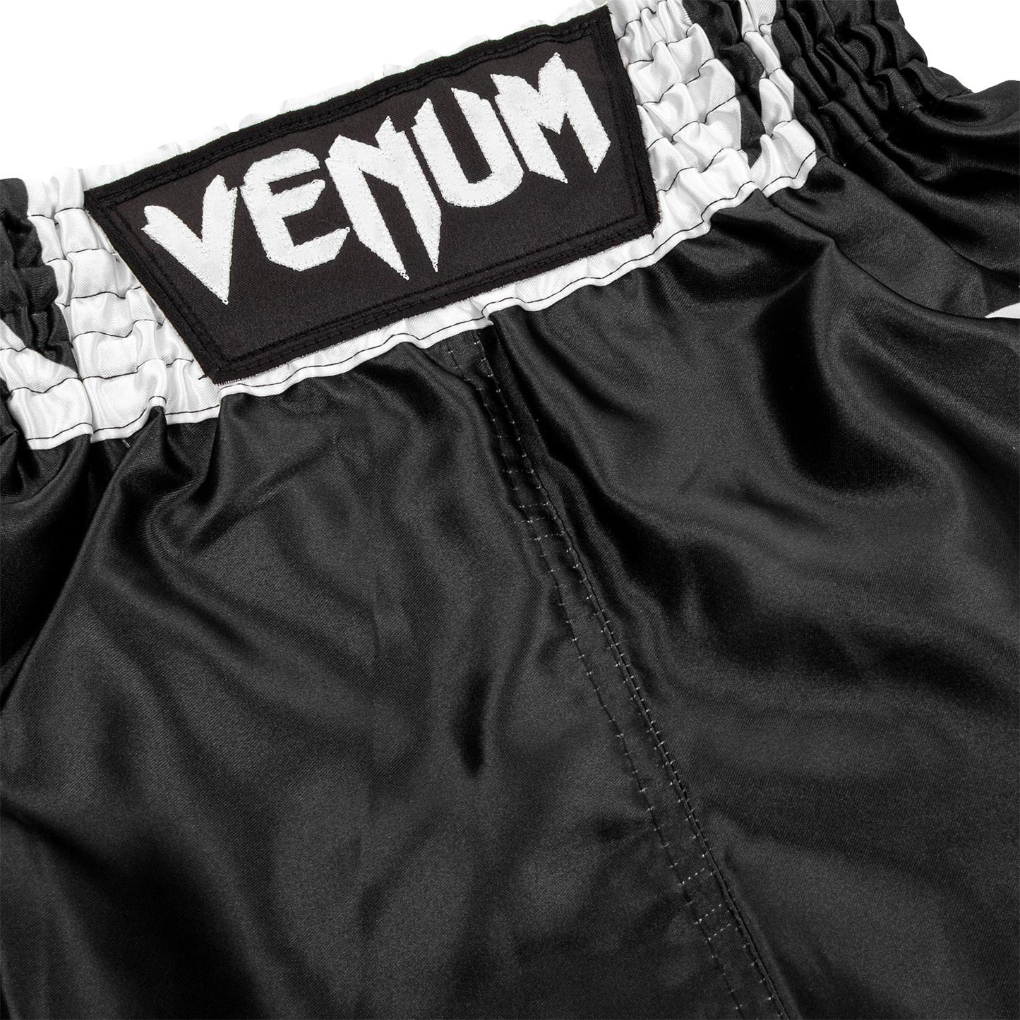 Venum Elite キッズボクシングショーツ - ブラック/ホワイト