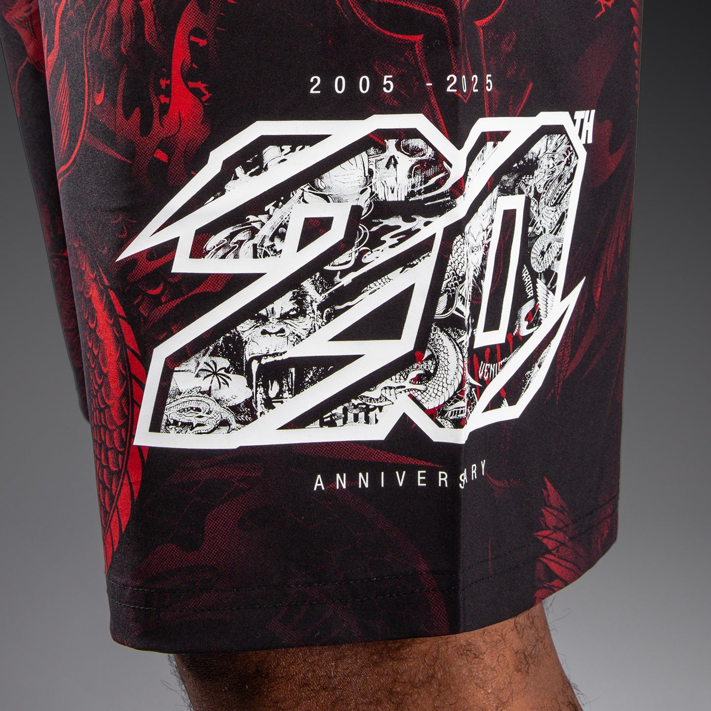 Venum 20th Anniversary トレーニングショーツ - ブラック/レッド