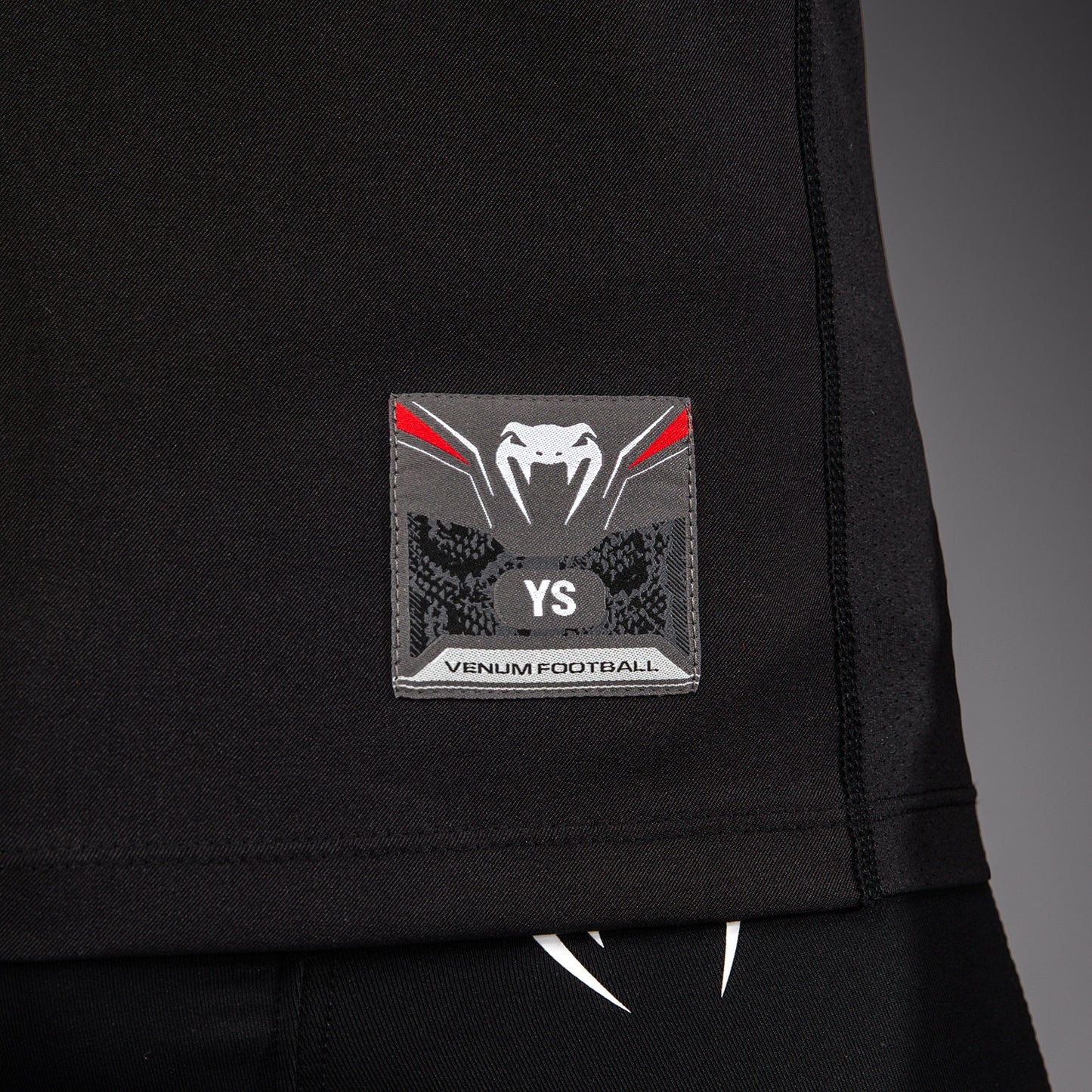 Venum Elite キッズ フットボール ノースリーブ コンプレッションジャージ - ブラック